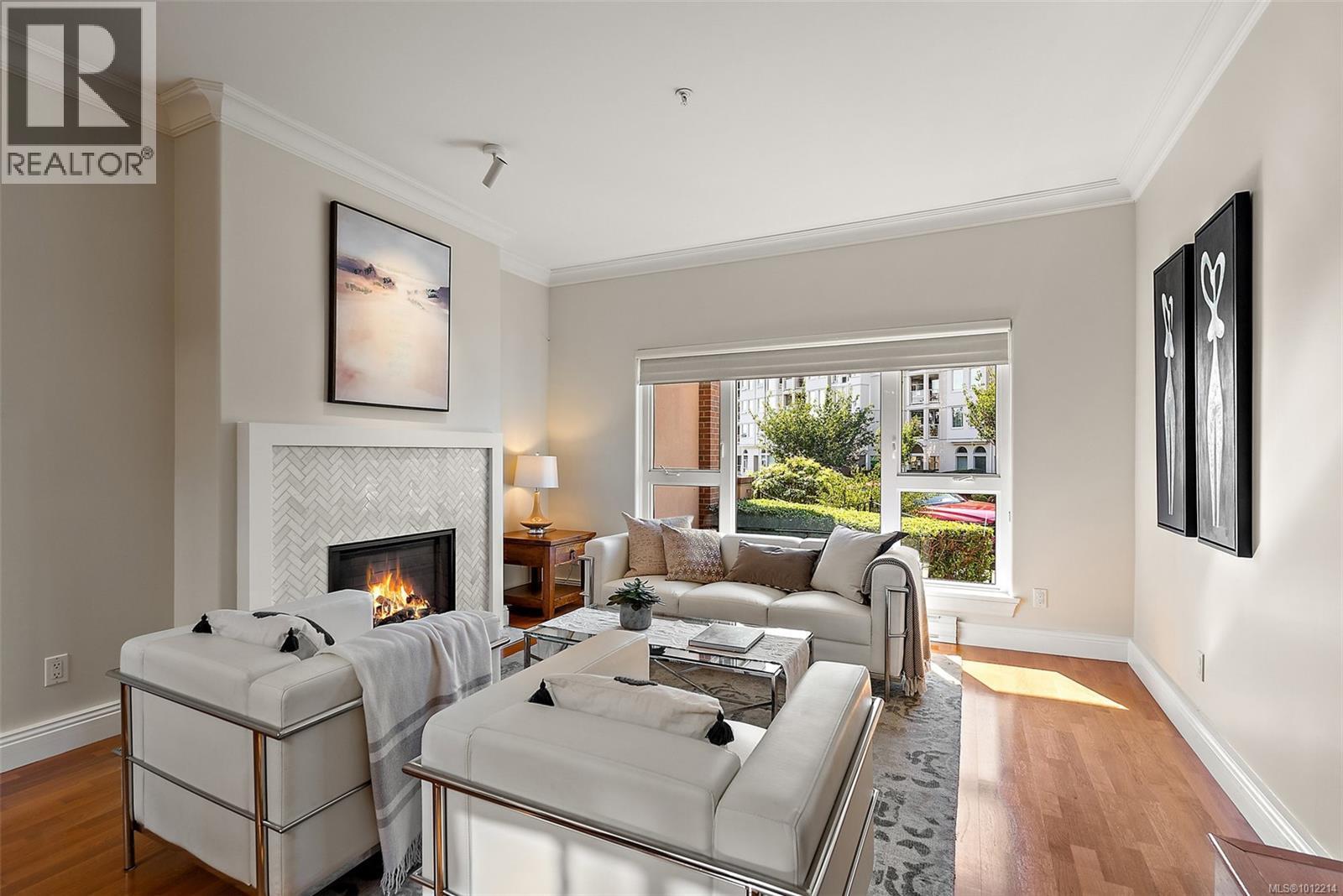 VICTORIA, British Columbia, V9A 7M5, CA, 4 Bedrooms Bedrooms, ,4 BathroomsBathrooms,Residential,For Sale,1947216