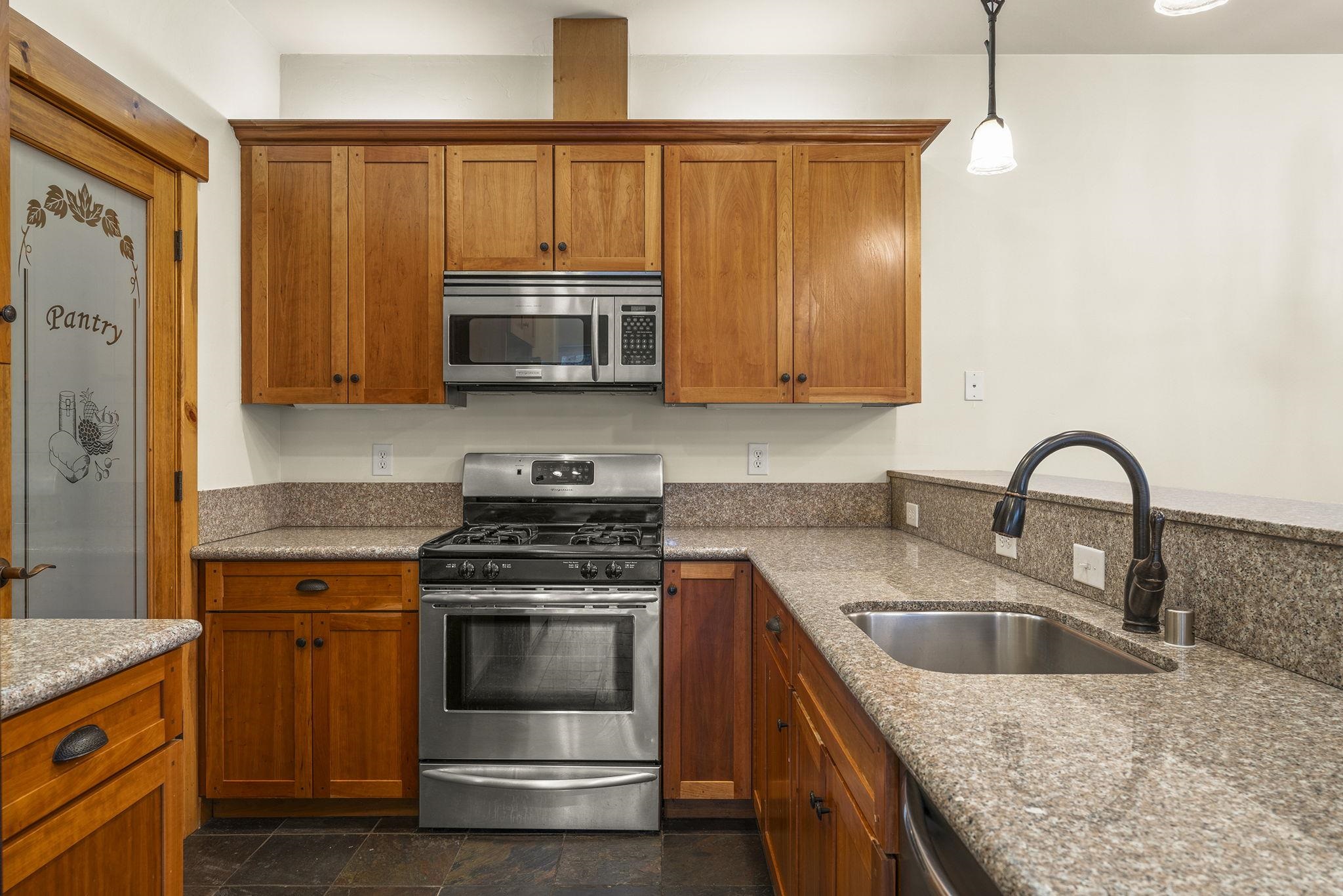 Tahoe Vista, California, 96148, United States, 3 Bedrooms Bedrooms, ,2 BathroomsBathrooms,Residential,For Sale,2003341