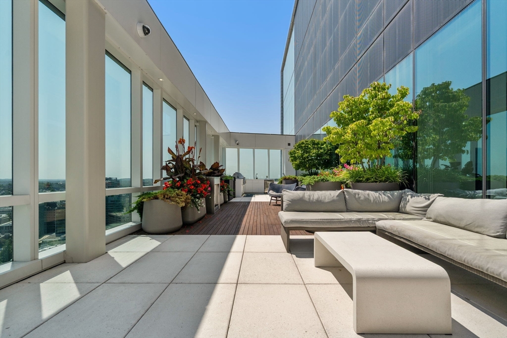 Boston, Massachusetts, 02215, United States, 1 Bedroom Bedrooms, ,1 BathroomBathrooms,Residential,For Sale,1938764