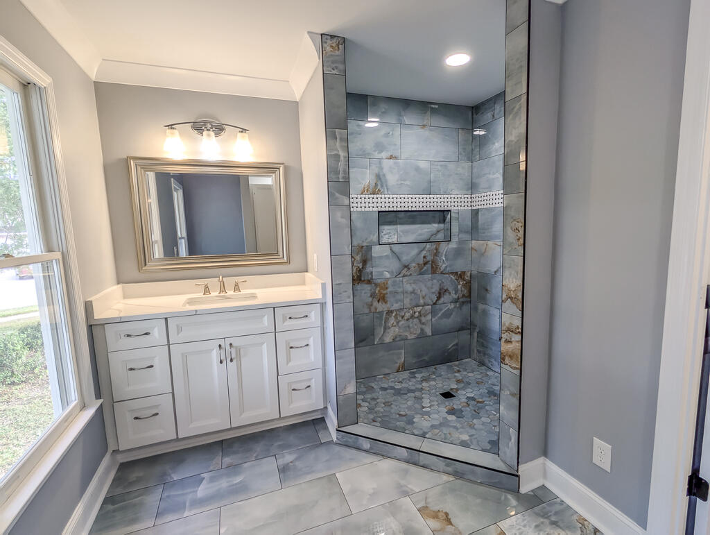 Moncks Corner, South Carolina, 29461, United States, 4 Bedrooms Bedrooms, ,3 BathroomsBathrooms,Residential,For Sale,1986405