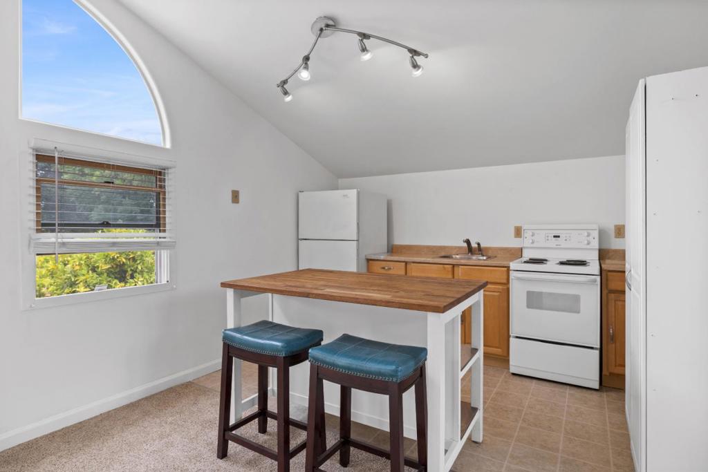 Santa Cruz, California, 95060, United States, 3 Bedrooms Bedrooms, ,3 BathroomsBathrooms,Residential,For Sale,1976527