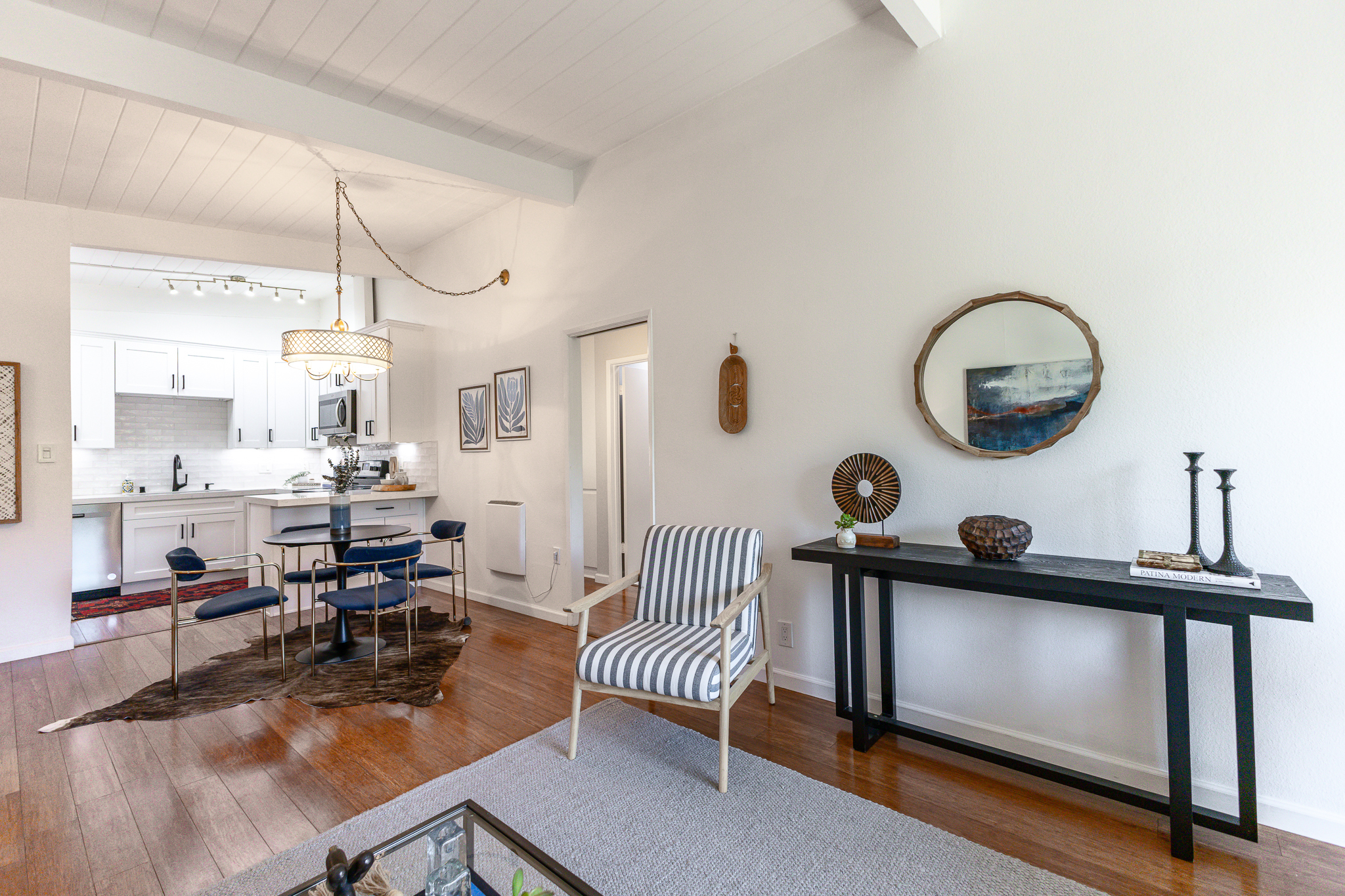  12014 Kling Street, #18 - 物件實景