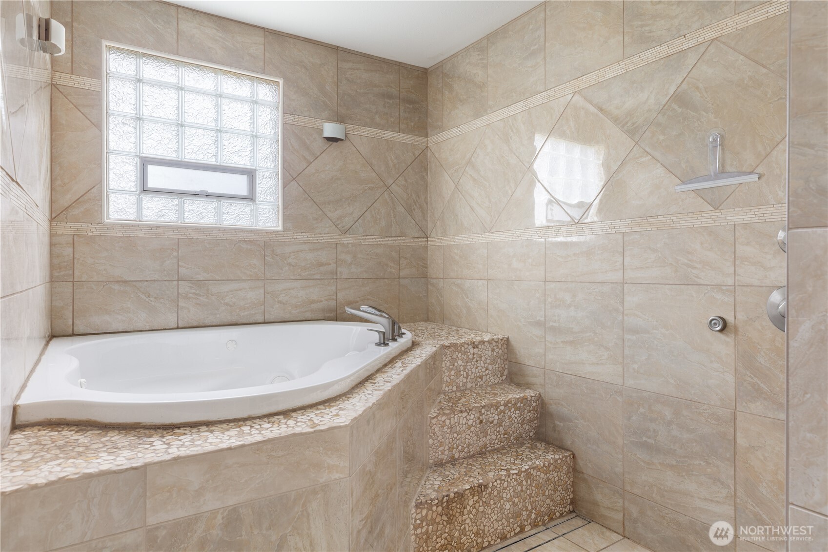 Oak Harbor, Washington, 98277, United States, 3 Bedrooms Bedrooms, ,2 BathroomsBathrooms,Residential,For Sale,1989027