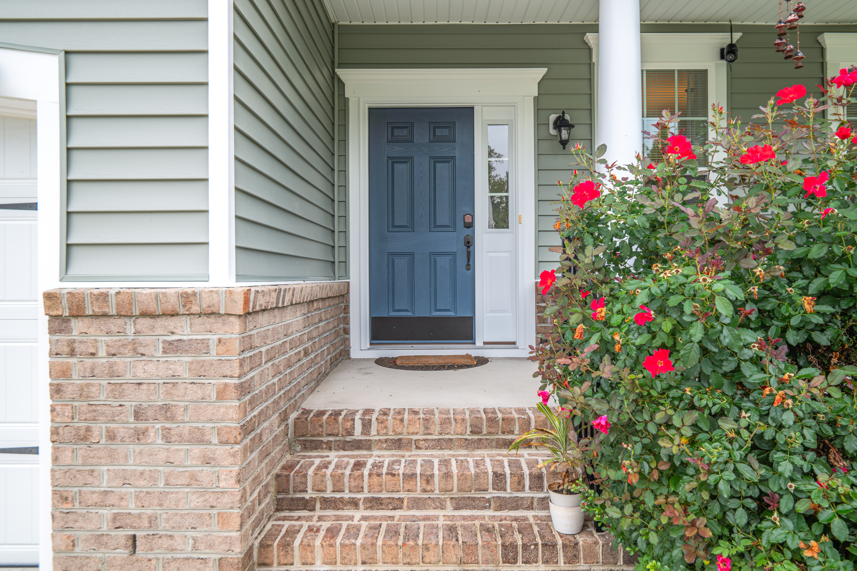 Moseley, Virginia, 23120, United States, 5 Bedrooms Bedrooms, ,3 BathroomsBathrooms,Residential,For Sale,1915307