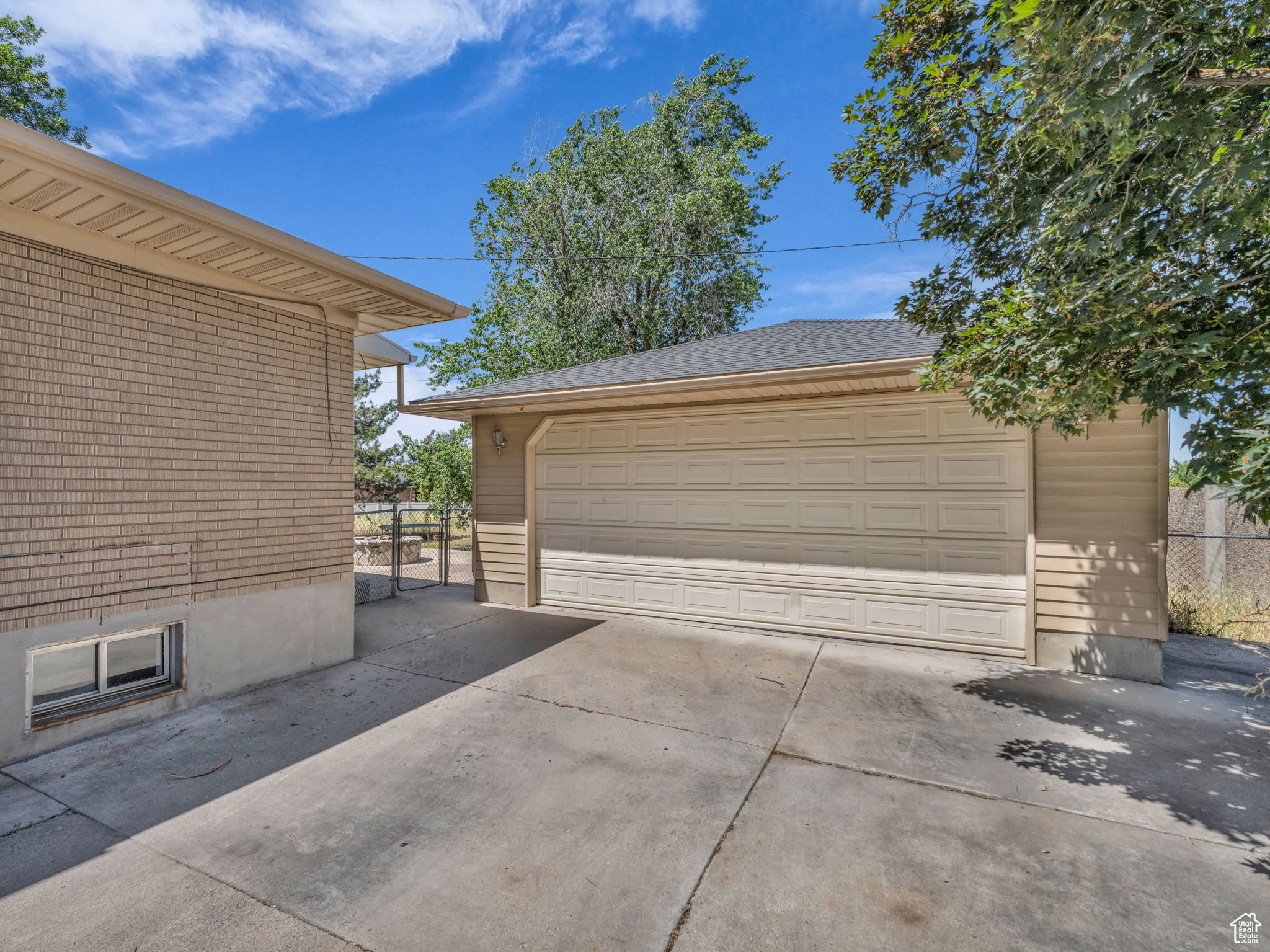 Midvale, Utah, 84047, United States, 4 Bedrooms Bedrooms, ,2 BathroomsBathrooms,Residential,For Sale,1862368