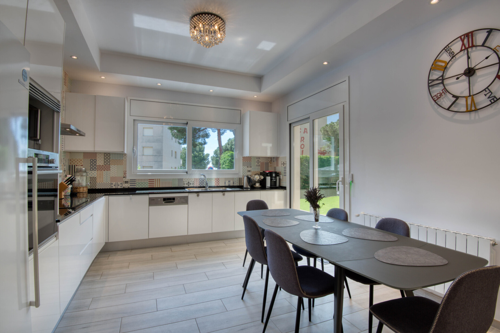  Modern house 200 meters from the beach. - 物件實景