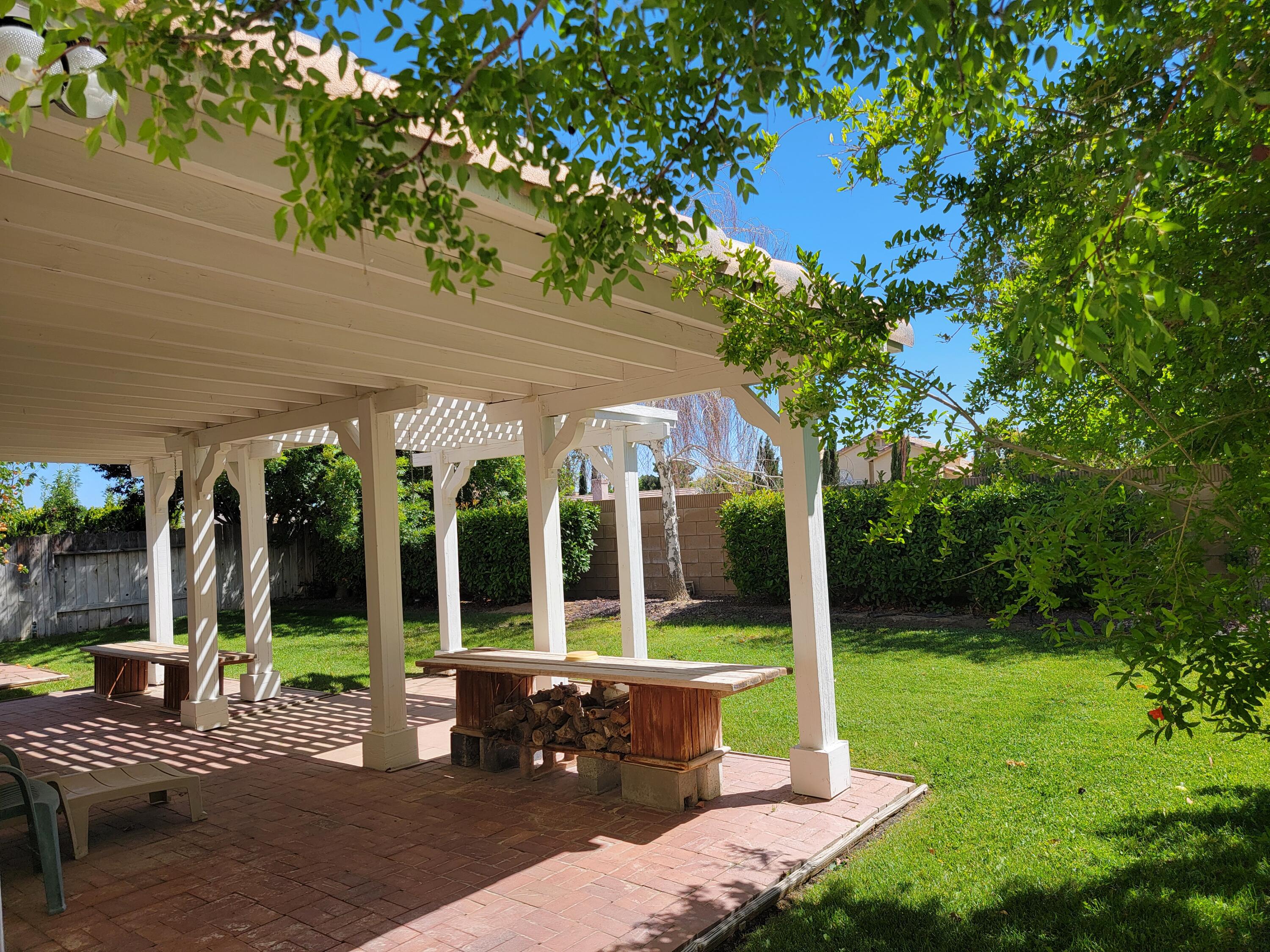 Lancaster, California, 93536, United States, 4 Bedrooms Bedrooms, ,3 BathroomsBathrooms,Residential,For Sale,2040565