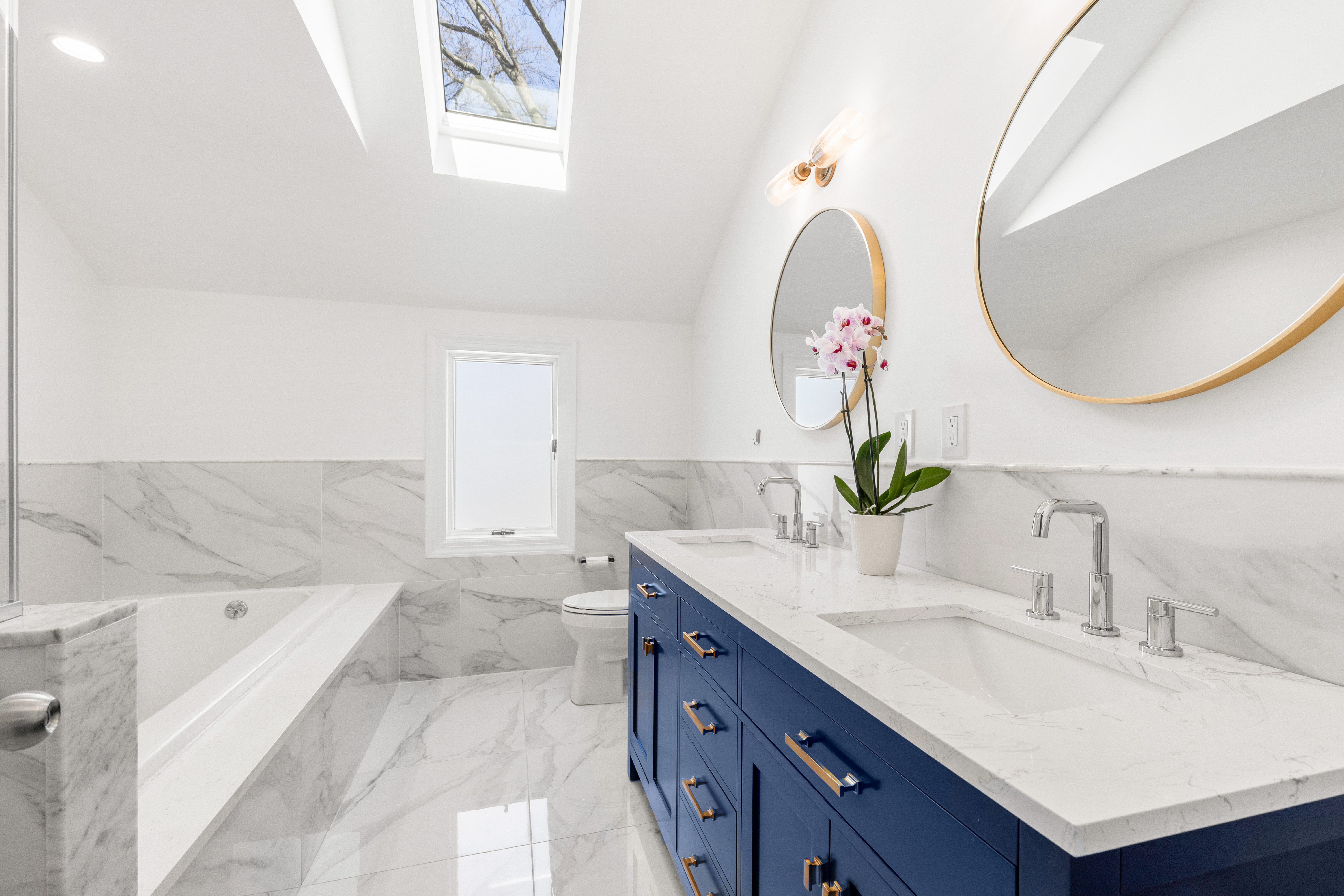  Fully Renovated Shore Acres Home - 物件實景