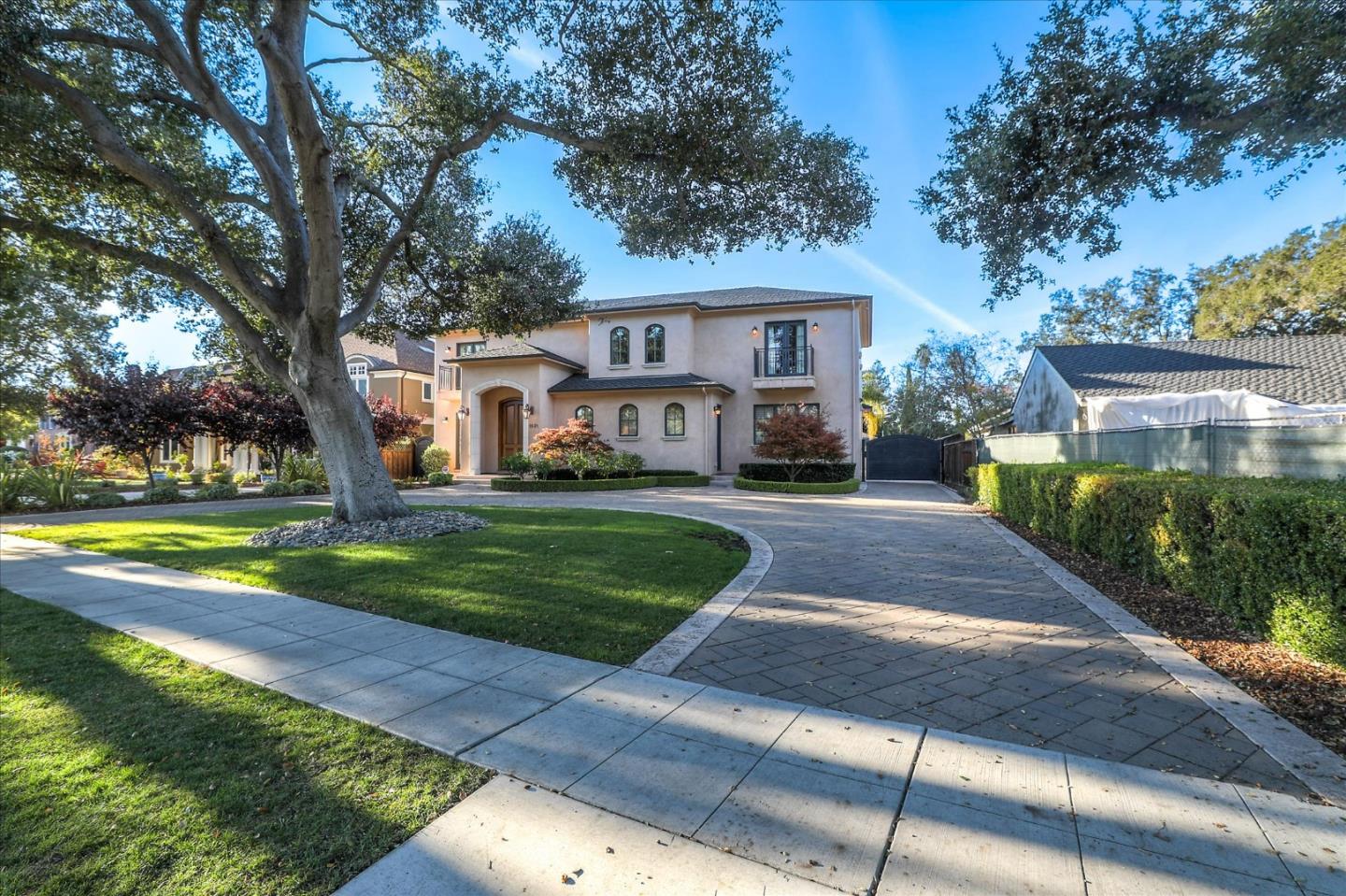 San Jose, California, 95126, United States, 4 Bedrooms Bedrooms, ,6 BathroomsBathrooms,Residential,For Sale,1987802