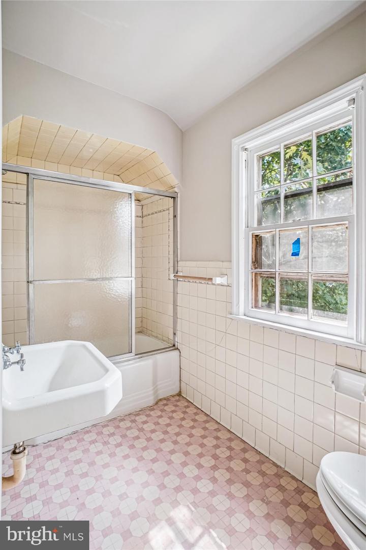 Washington, District of Columbia, 20017, United States, 3 Bedrooms Bedrooms, ,3 BathroomsBathrooms,Residential,For Sale,1966689