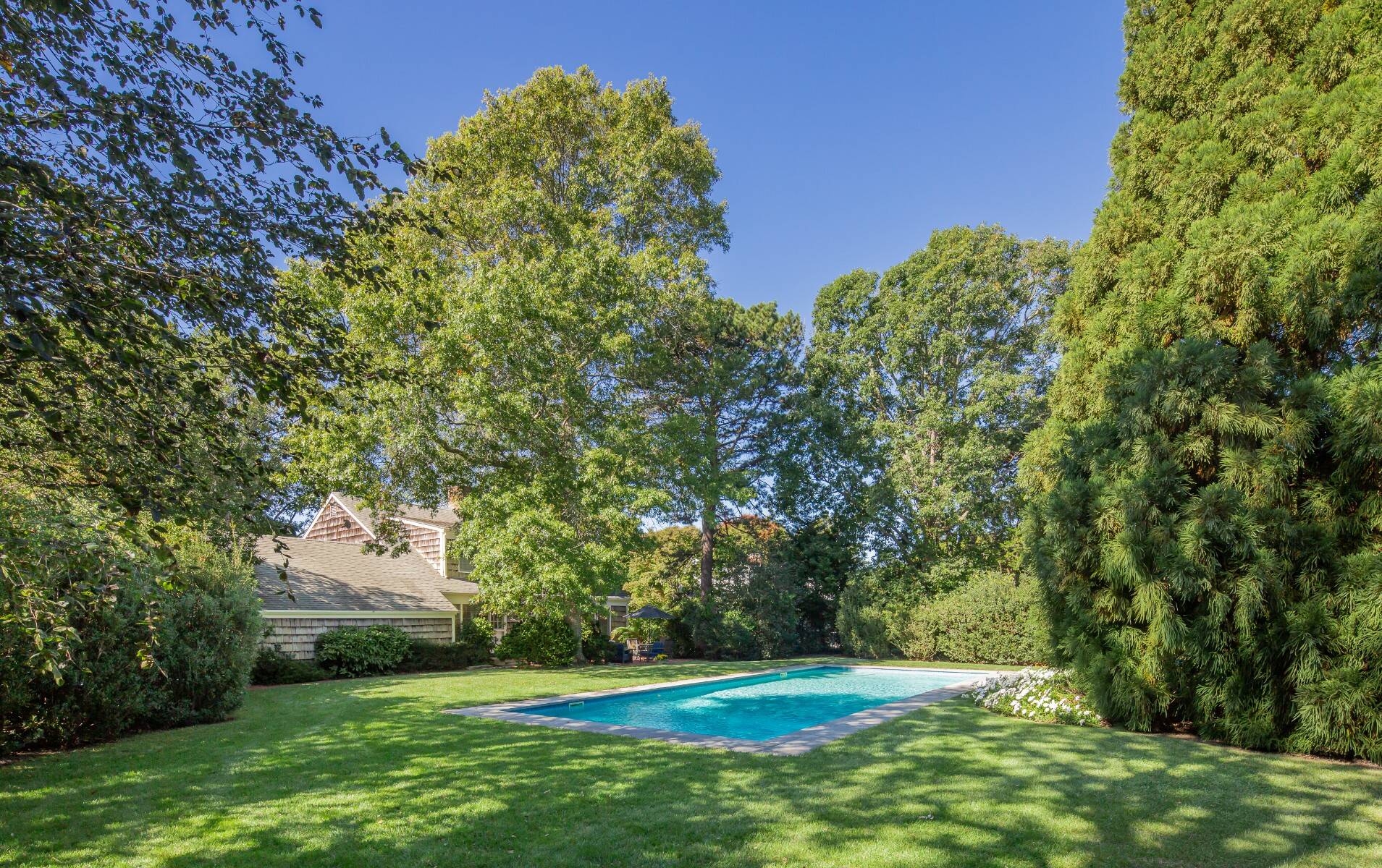  Southampton 4 Bedroom Traditional - Beautifully Landsacaped - 物件實景