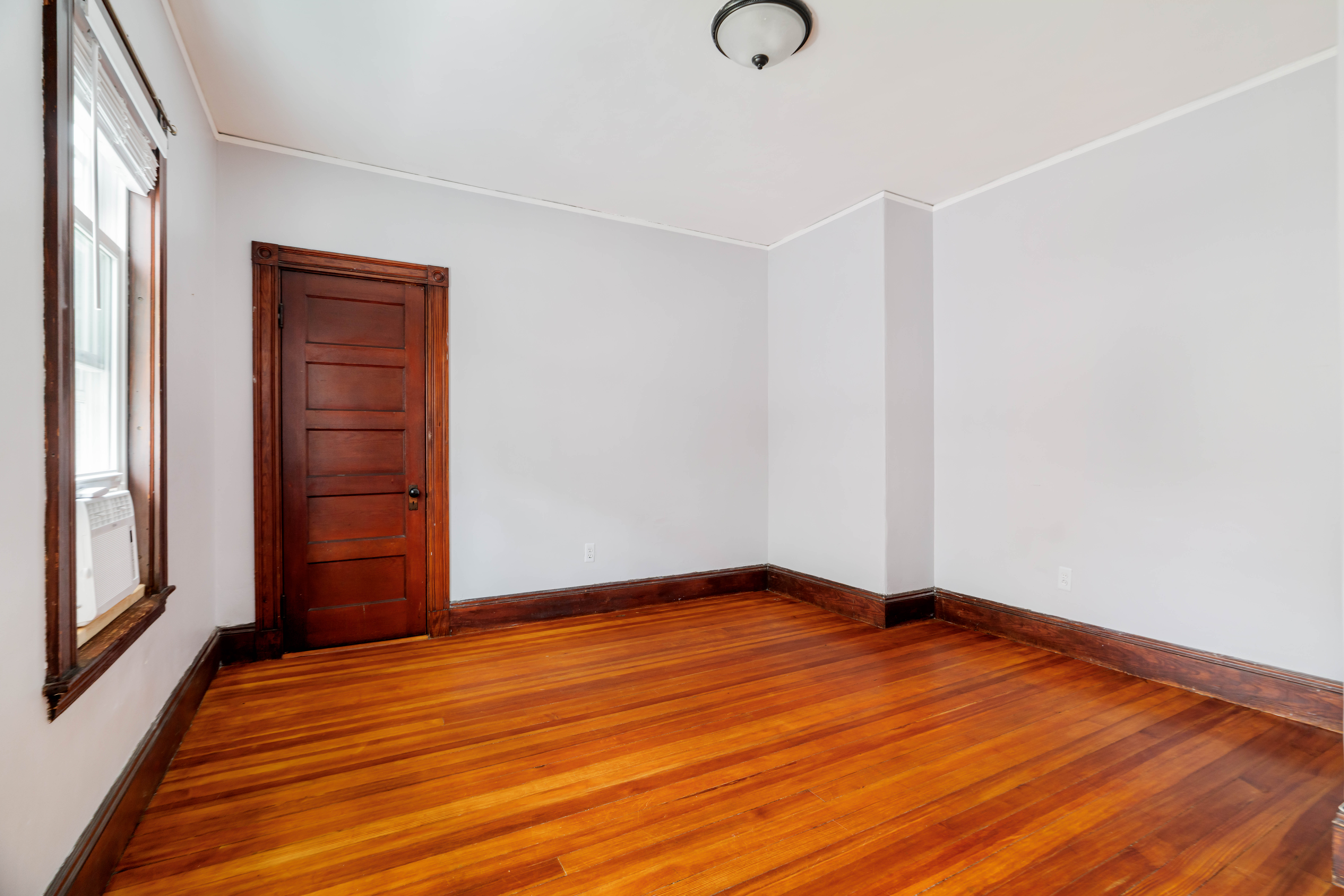  328 Huron Avenue, Cambridge, MA, 02138 - 物件實景