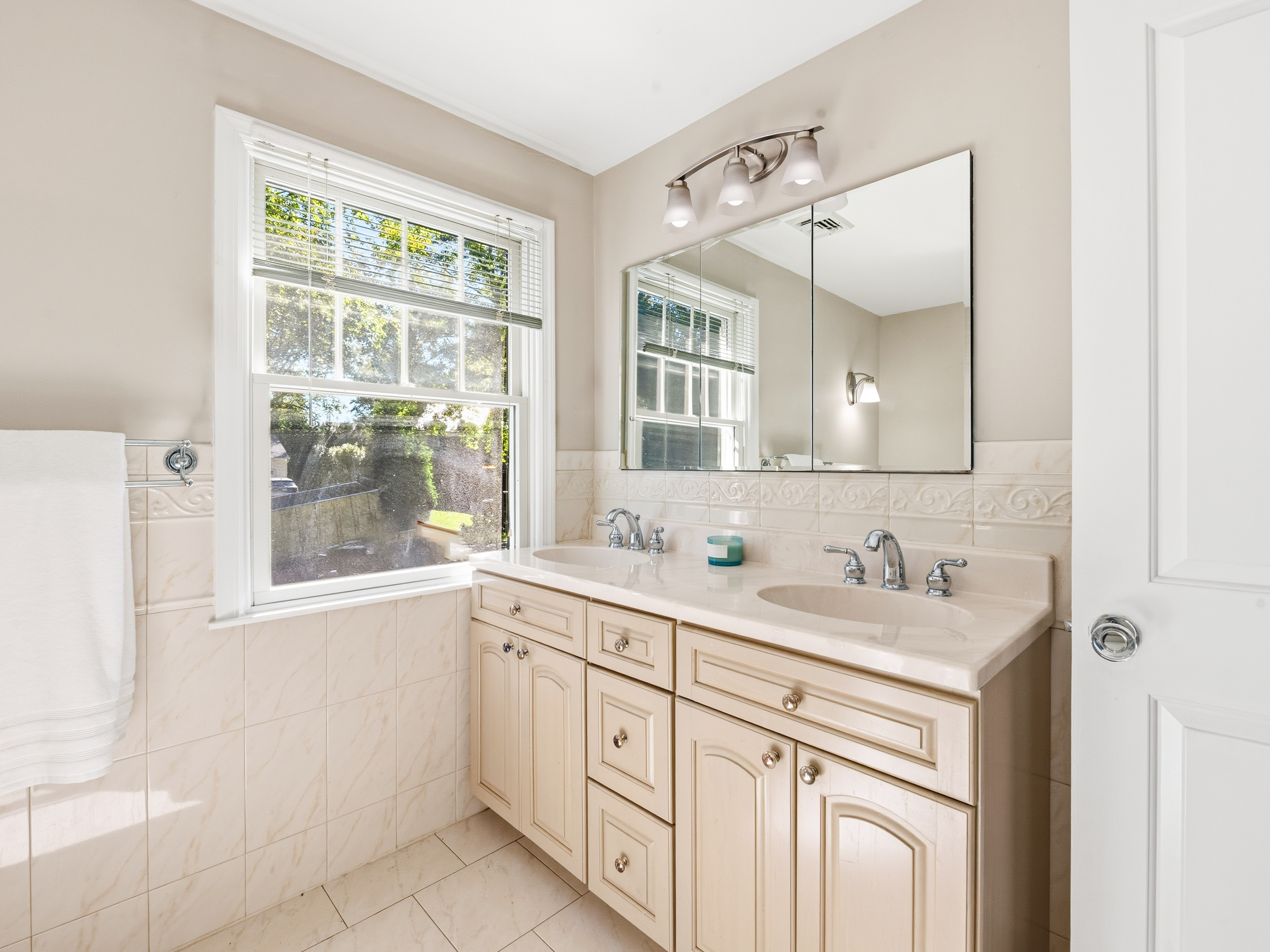  95 Dartmouth Road, Manhasset, NY 11030 - 物件實景