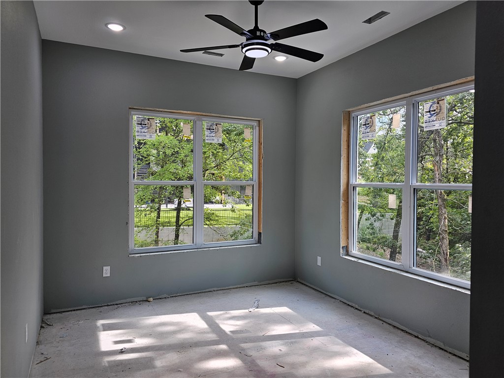 Fayetteville, Arkansas, 72703, United States, 4 Bedrooms Bedrooms, ,5 BathroomsBathrooms,Residential,For Sale,1902813