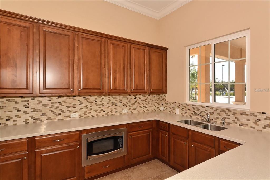 Bradenton, Florida, 34212, United States, 4 Bedrooms Bedrooms, ,3 BathroomsBathrooms,Residential,For Sale,1866766
