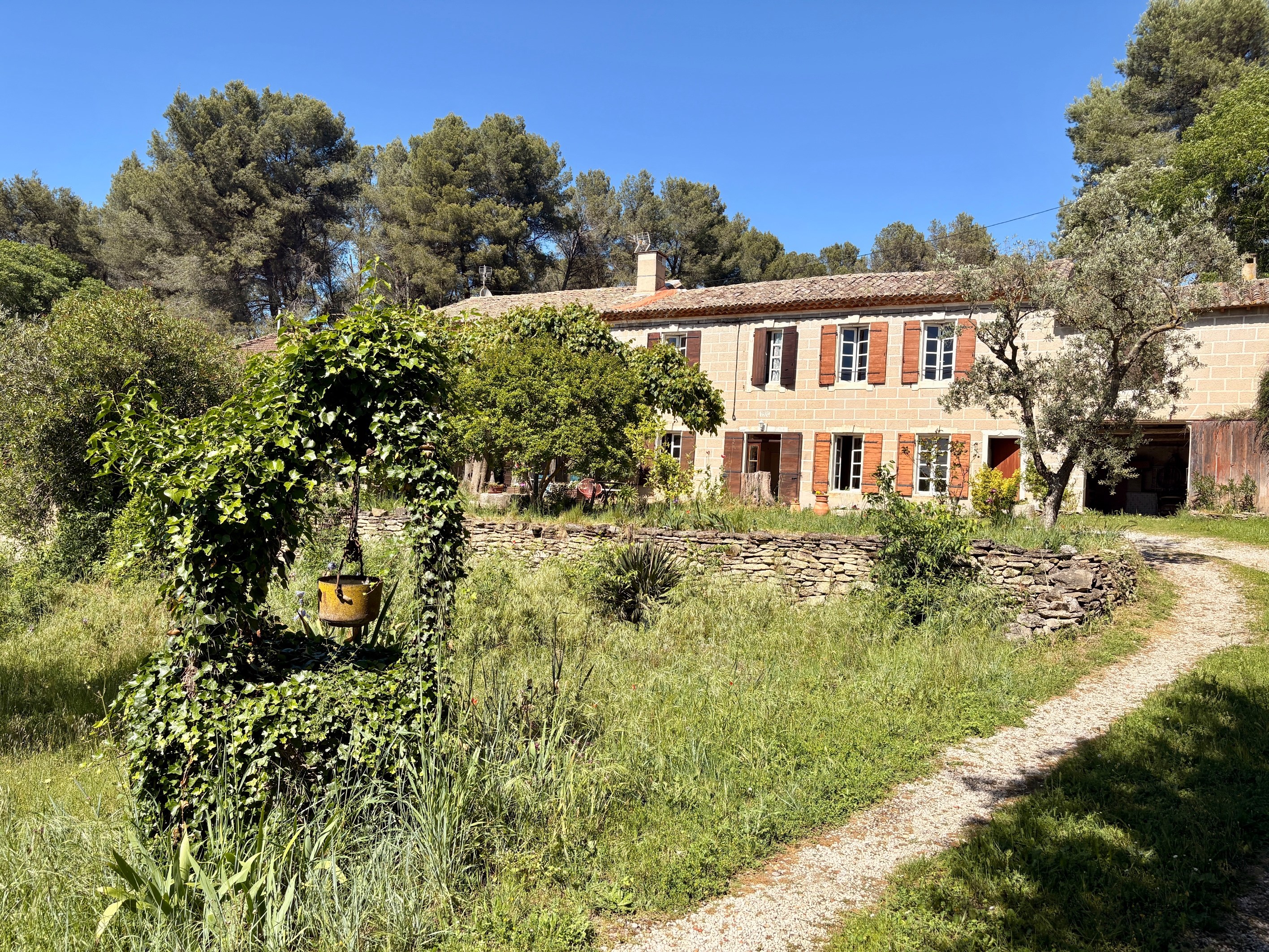  Authentic family farmhouse set in the heart of a private estate of more than 3 … - 物件實景