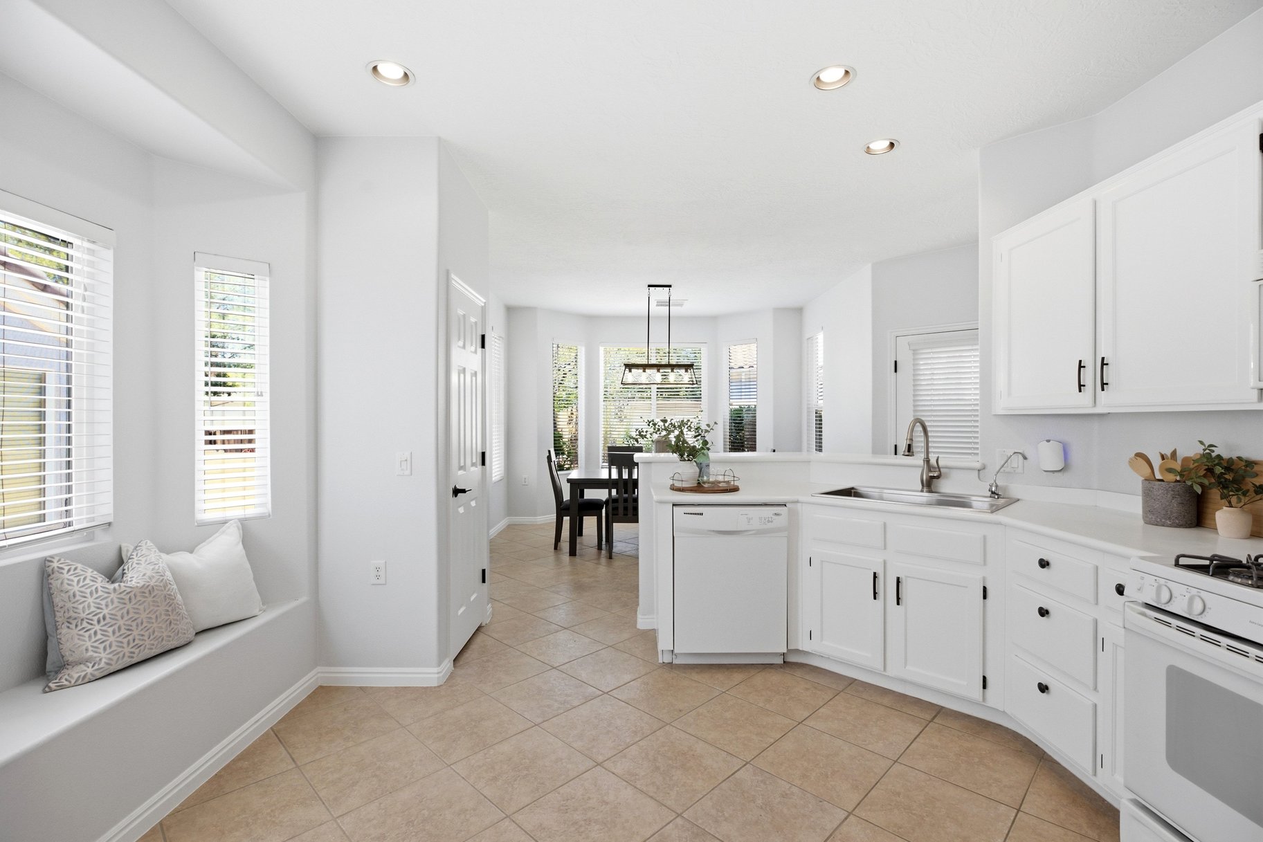  Beautiful Stunning Home in the Adult Active Community of Sunriver Golf Course - 物件實景