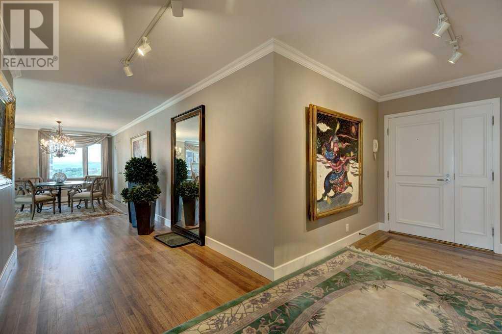 CALGARY, Alberta, T2P 3R8, CA, 2 Bedrooms Bedrooms, ,2 BathroomsBathrooms,Residential,For Sale,1908655