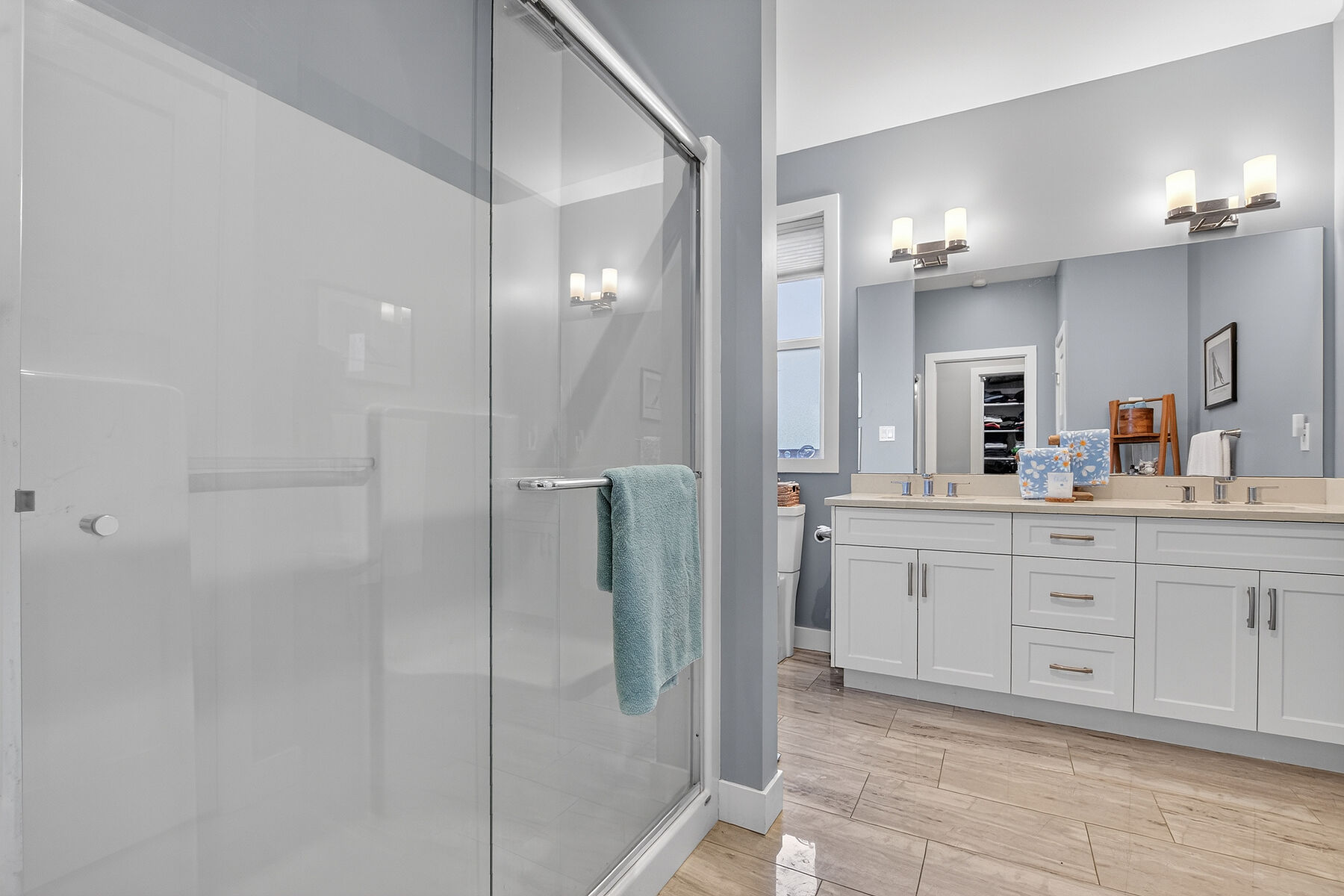  Woodland Shores - 物件實景