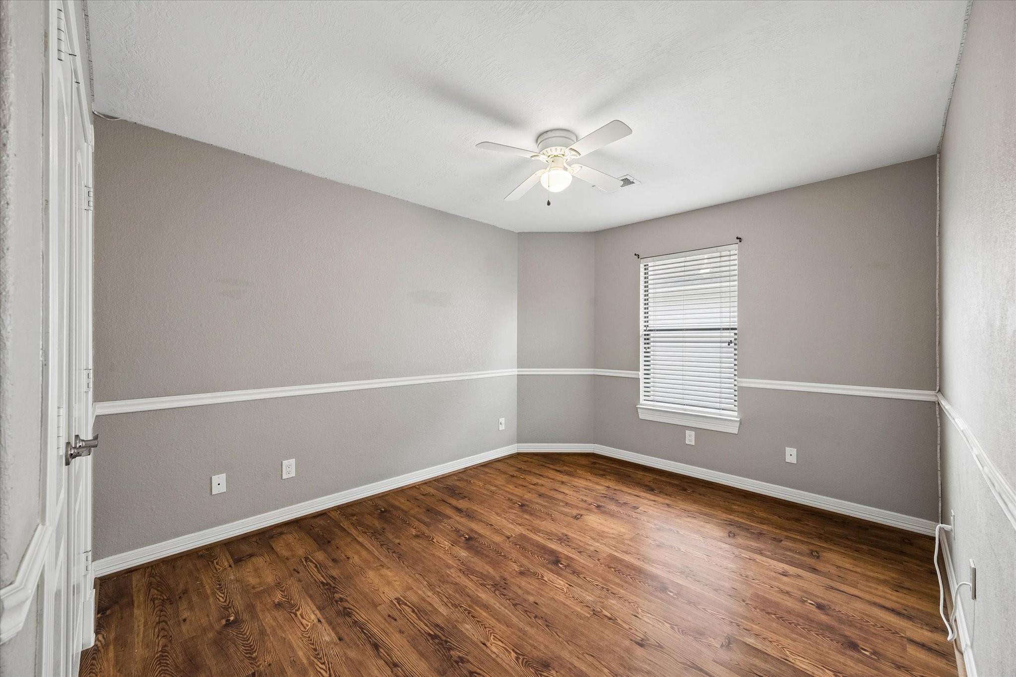  16542 Crossfield Drive - 物件實景