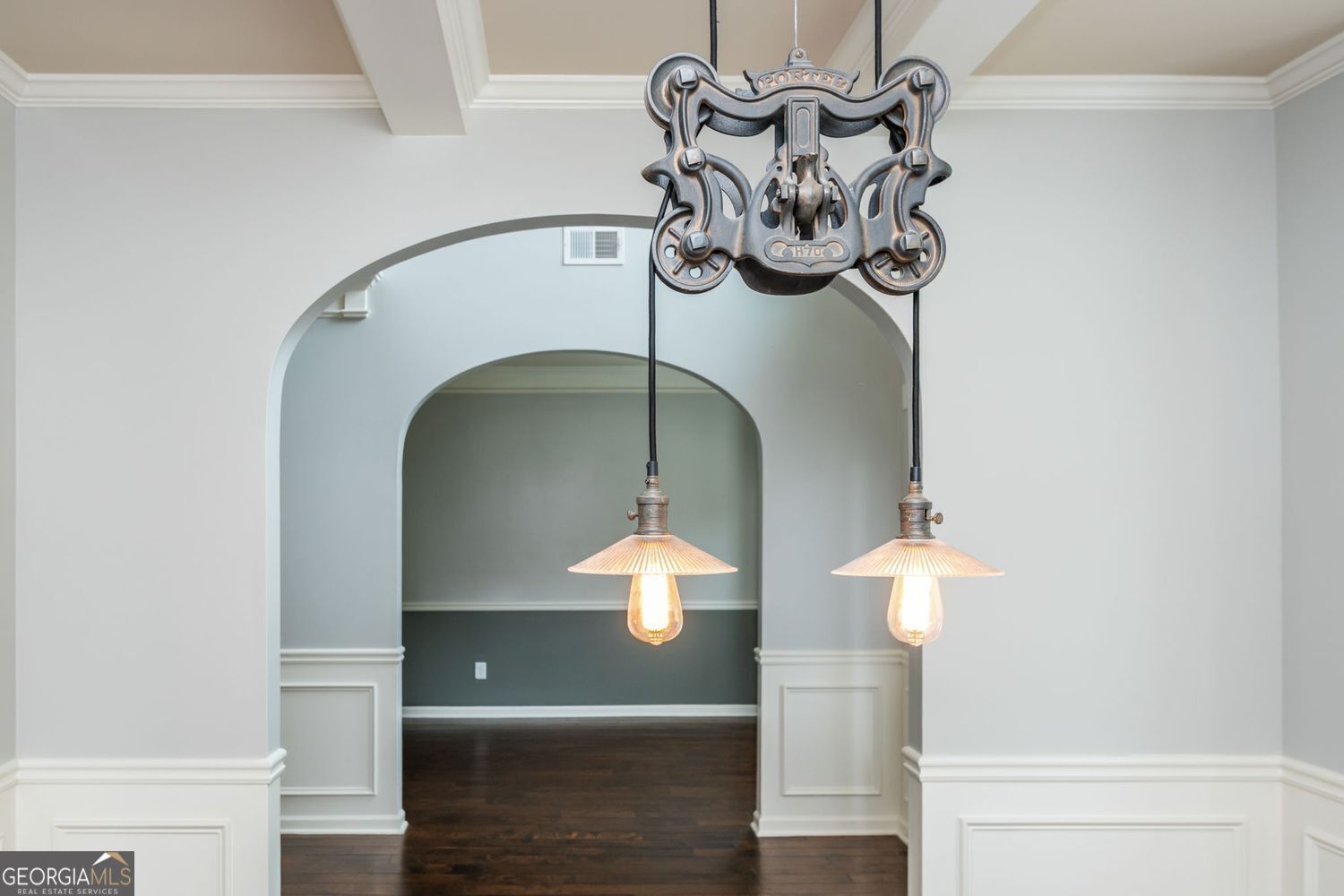 Cumming, Georgia, 30041, United States, 5 Bedrooms Bedrooms, ,3 BathroomsBathrooms,Residential,For Sale,1920285