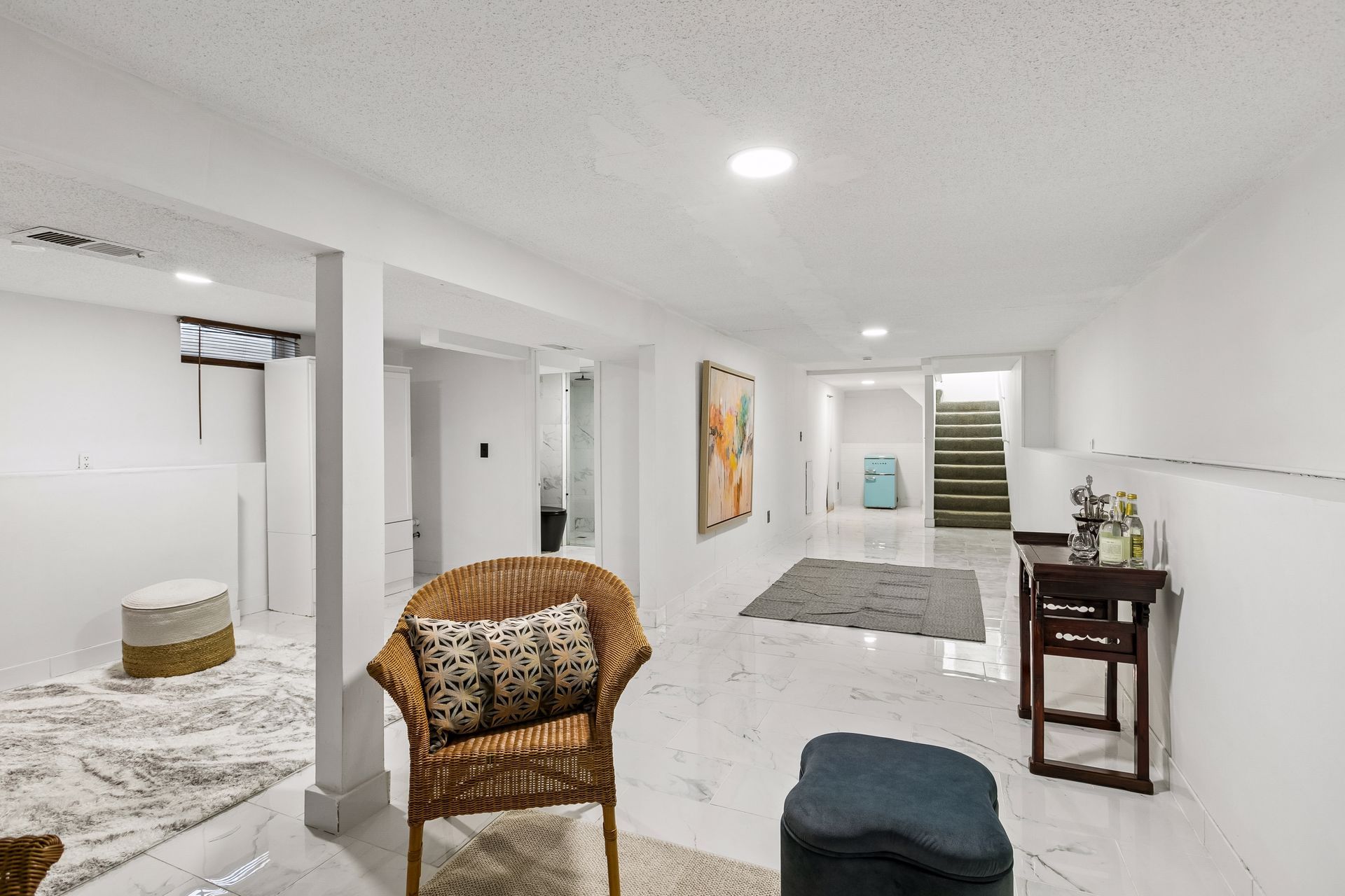  Modern Rambler with Designer Finishes - 物件實景