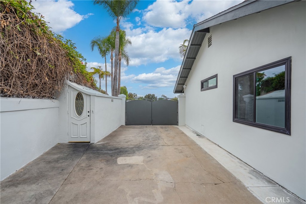 Mission Viejo, California, 92691, United States, 4 Bedrooms Bedrooms, ,4 BathroomsBathrooms,Residential,For Sale,1988966