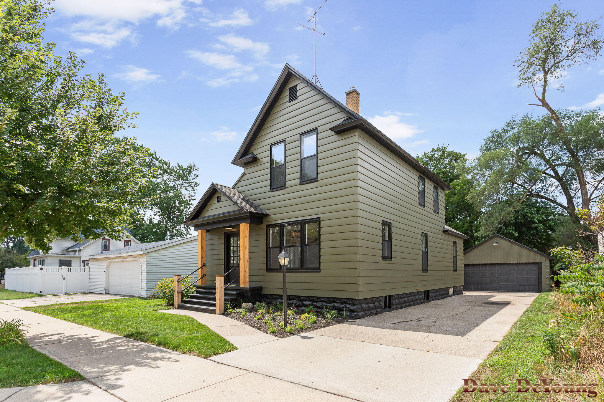 16 N Jefferson St, Zeeland, MI 49464 | RealtyTrac