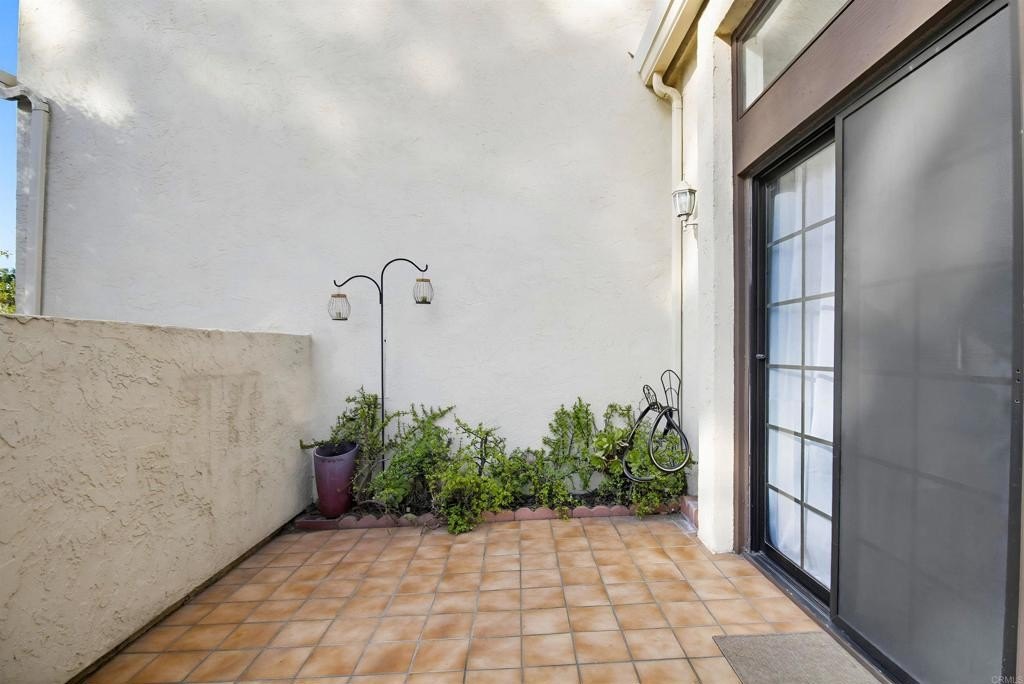 La Mesa, California, 91942, United States, 2 Bedrooms Bedrooms, ,2 BathroomsBathrooms,Residential,For Sale,1991099