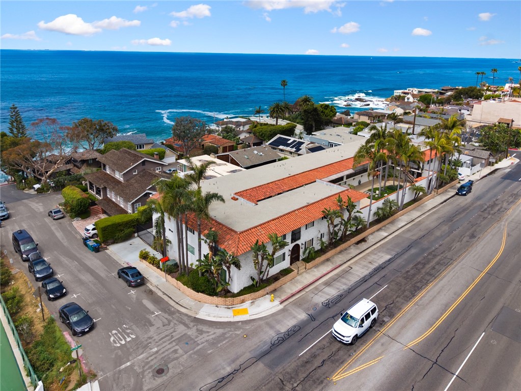 Laguna Beach, California, 92651, United States, 2 Bedrooms Bedrooms, ,3 BathroomsBathrooms,Residential,For Sale,1805517