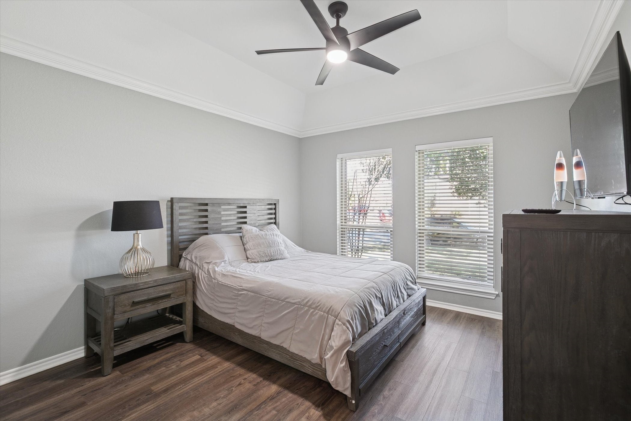 Hurst, Texas, 76054, United States, 3 Bedrooms Bedrooms, ,2 BathroomsBathrooms,Residential,For Sale,2005919