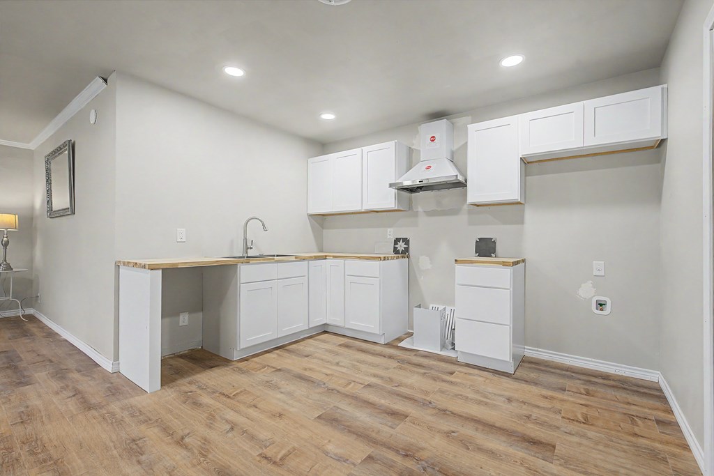 Fredericksburg, Texas, 78624, United States, 3 Bedrooms Bedrooms, ,2 BathroomsBathrooms,Residential,For Sale,2049407