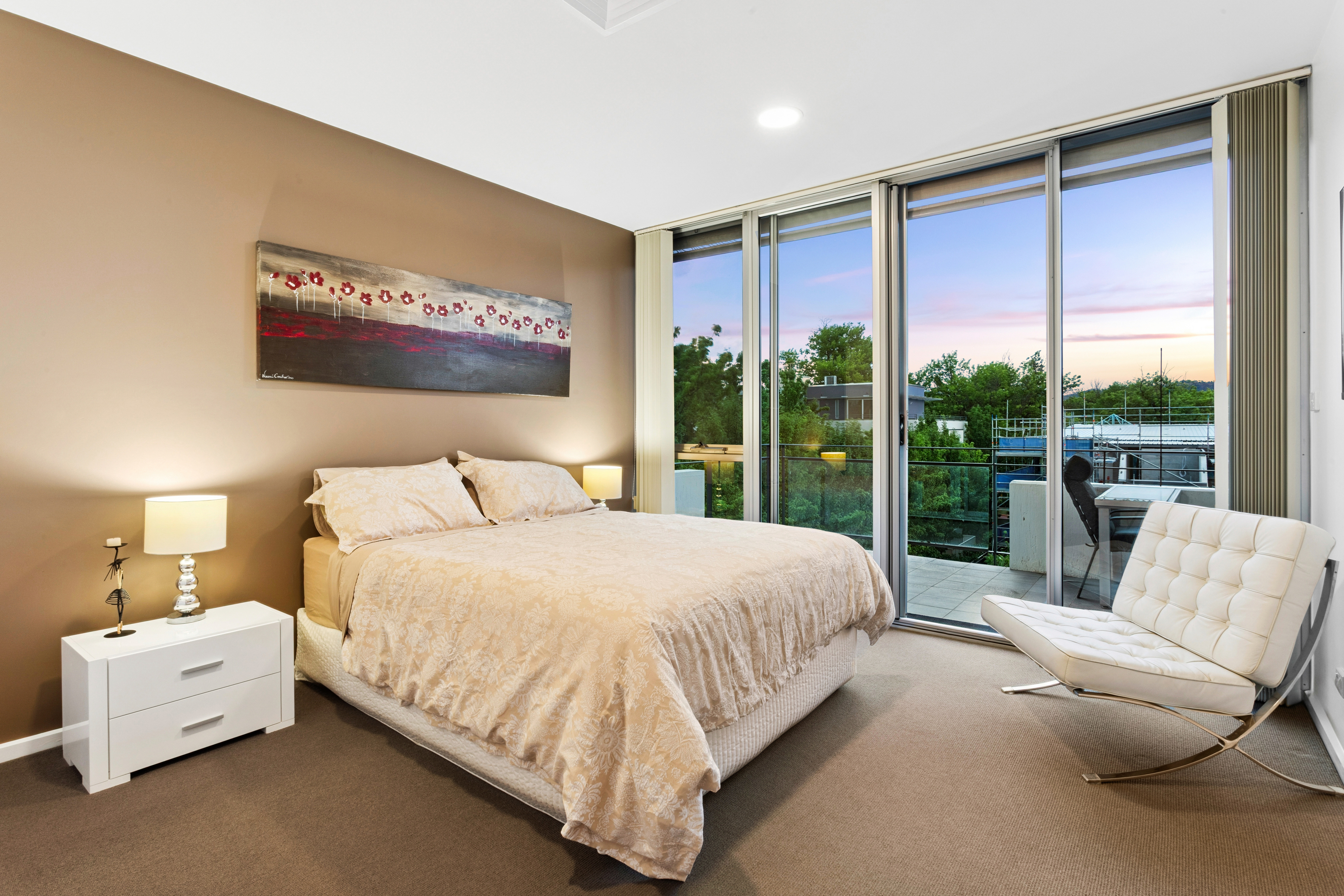  A Penthouse Defined by Space, Light and Outdoor Living - 物件實景