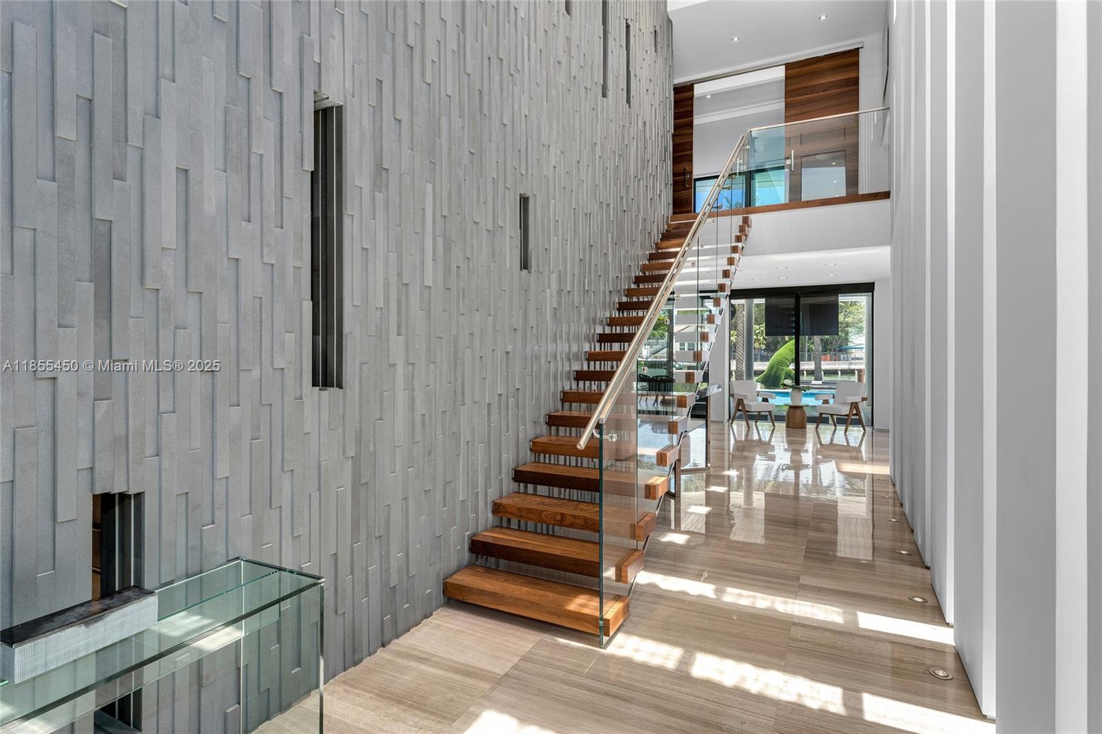Miami Beach, Florida, 33140, United States, 5 Bedrooms Bedrooms, ,8 BathroomsBathrooms,Residential,For Sale,1918042