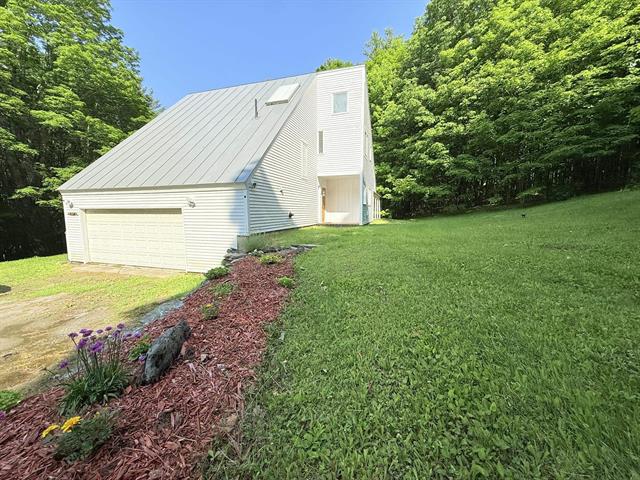 West Windsor, Vermont, 05089, United States, 3 Bedrooms Bedrooms, ,3 BathroomsBathrooms,Residential,For Sale,1921014