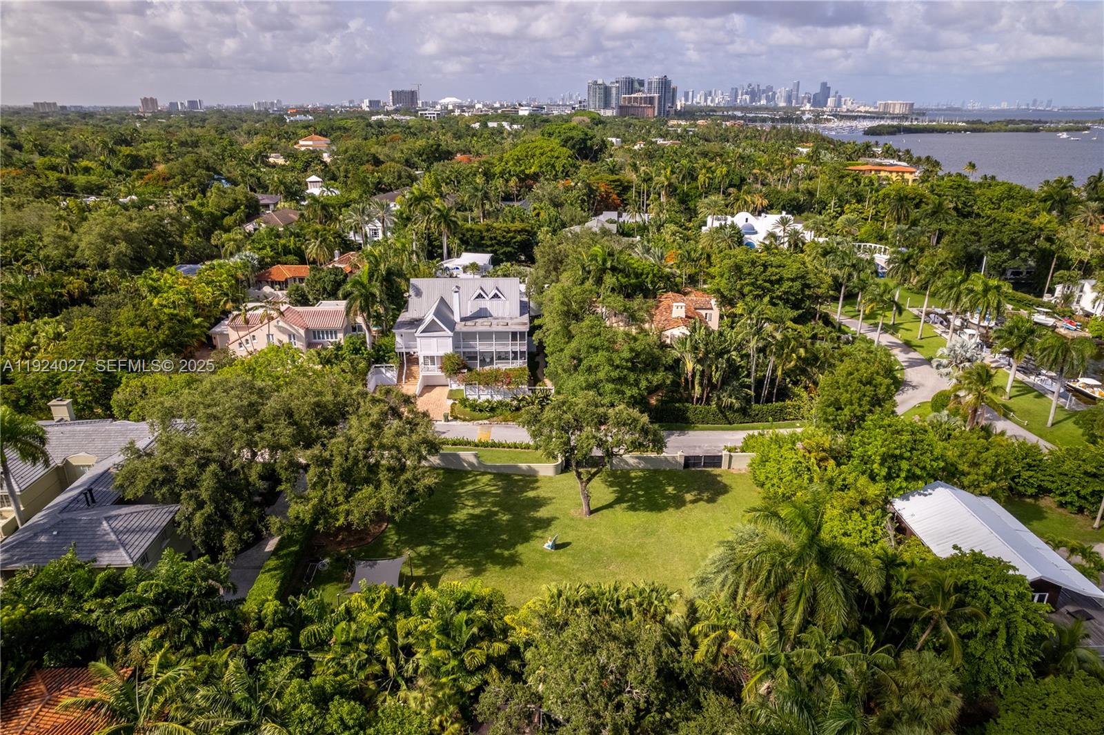 Coconut Grove, Florida, 33133, United States, ,Land,For Sale,2001655