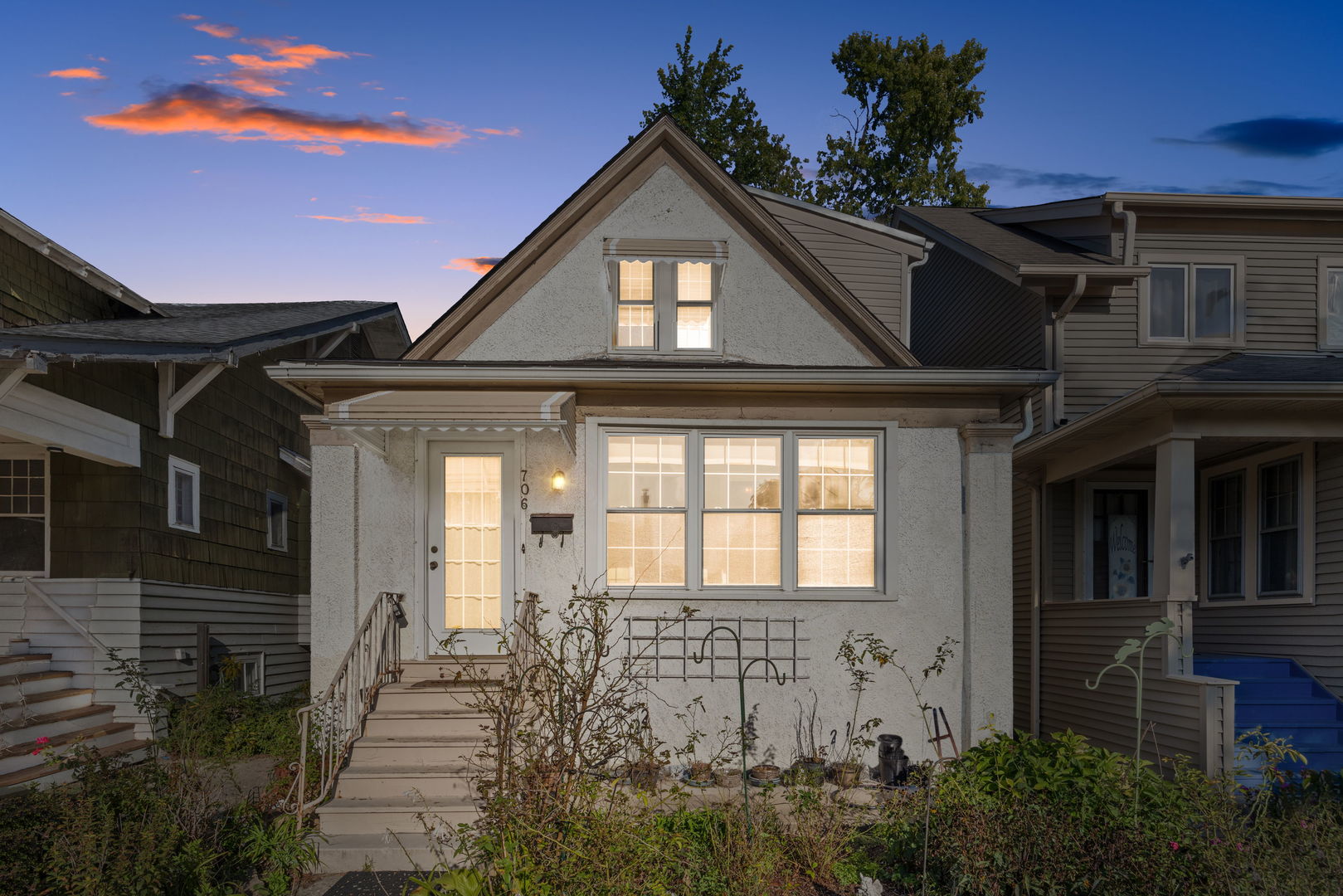 Oak Park, Illinois, 60304, United States, 4 Bedrooms Bedrooms, ,3 BathroomsBathrooms,Residential,For Sale,1966946