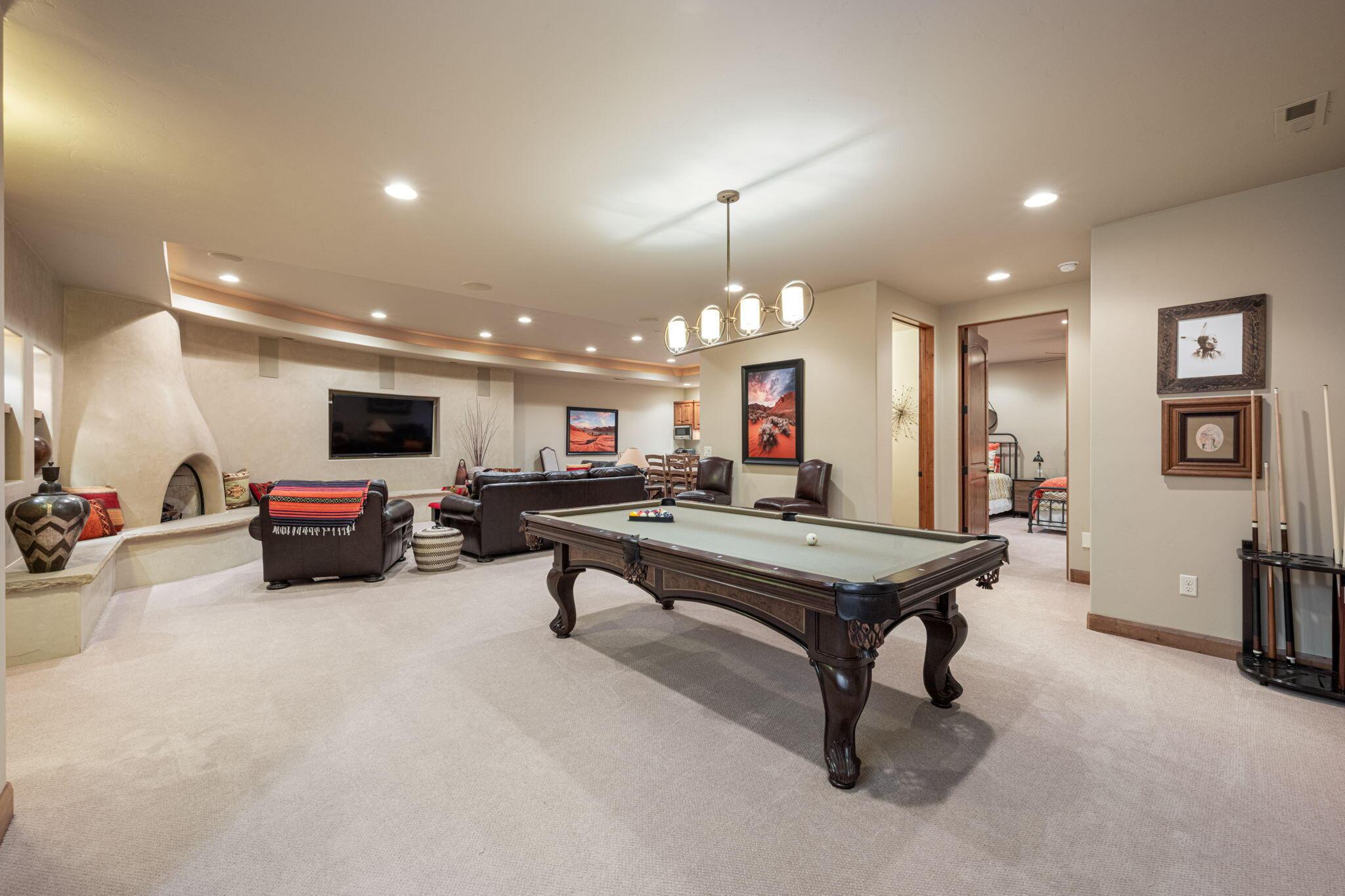 St George, Utah, 84770, United States, 6 Bedrooms Bedrooms, ,7 BathroomsBathrooms,Residential,For Sale,2049159