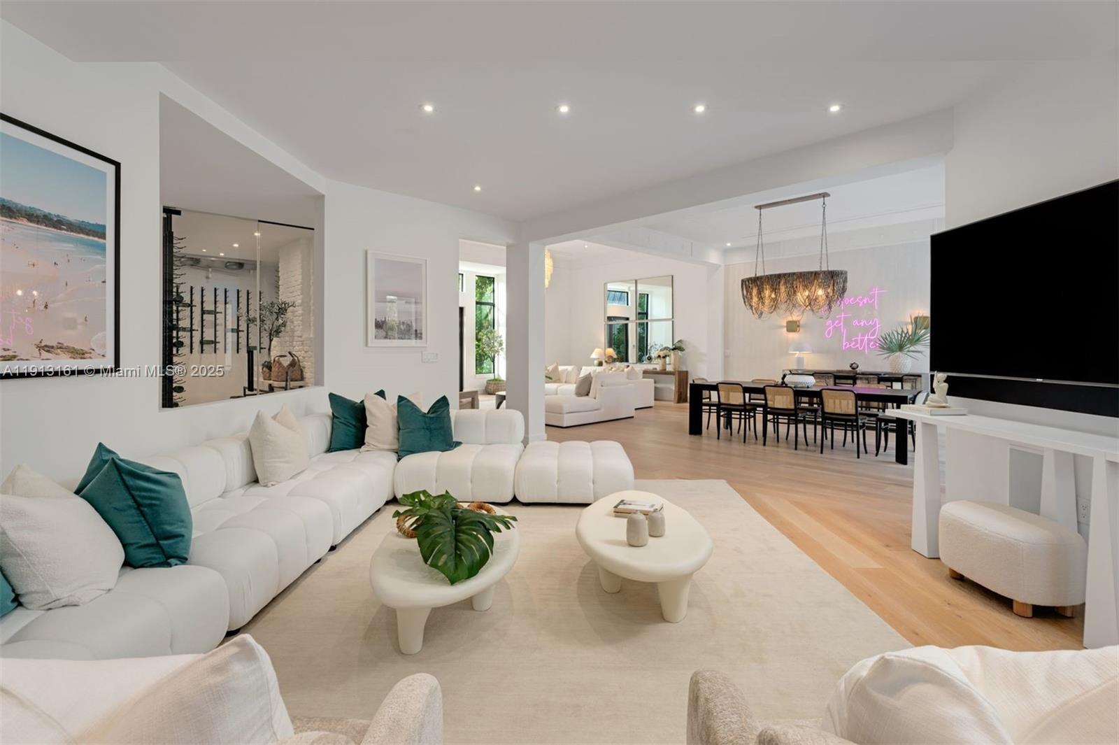 Miami Beach, Florida, 33140, United States, 9 Bedrooms Bedrooms, ,9 BathroomsBathrooms,Residential,For Sale,1993425