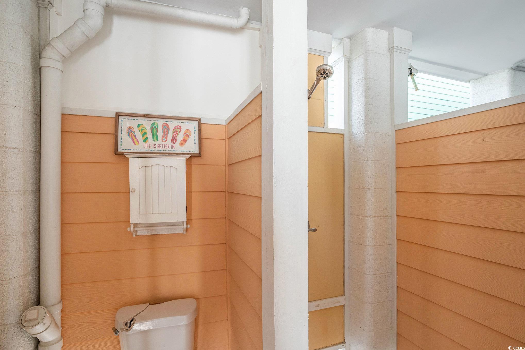 Surfside Beach, South Carolina, 29575, United States, 5 Bedrooms Bedrooms, ,5 BathroomsBathrooms,Residential,For Sale,1995462