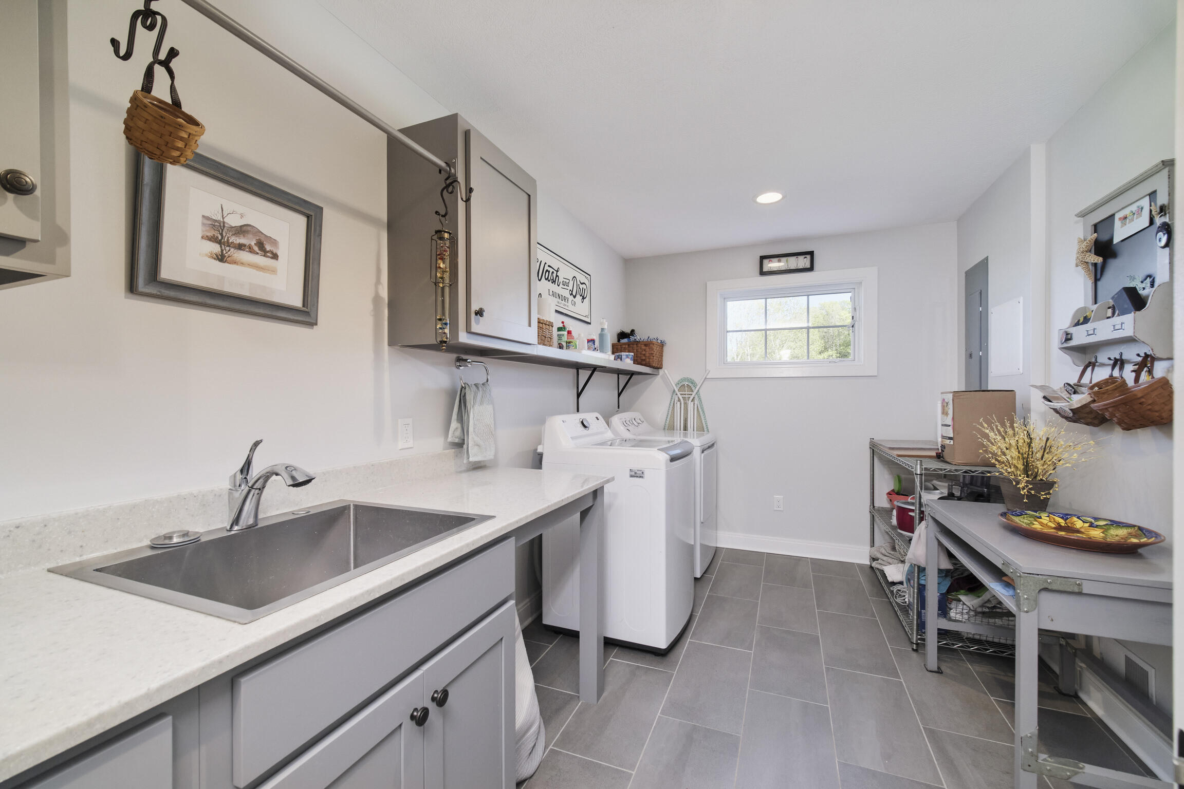 Manistee, Michigan, 49660, United States, 3 Bedrooms Bedrooms, ,2 BathroomsBathrooms,Residential,For Sale,2049083
