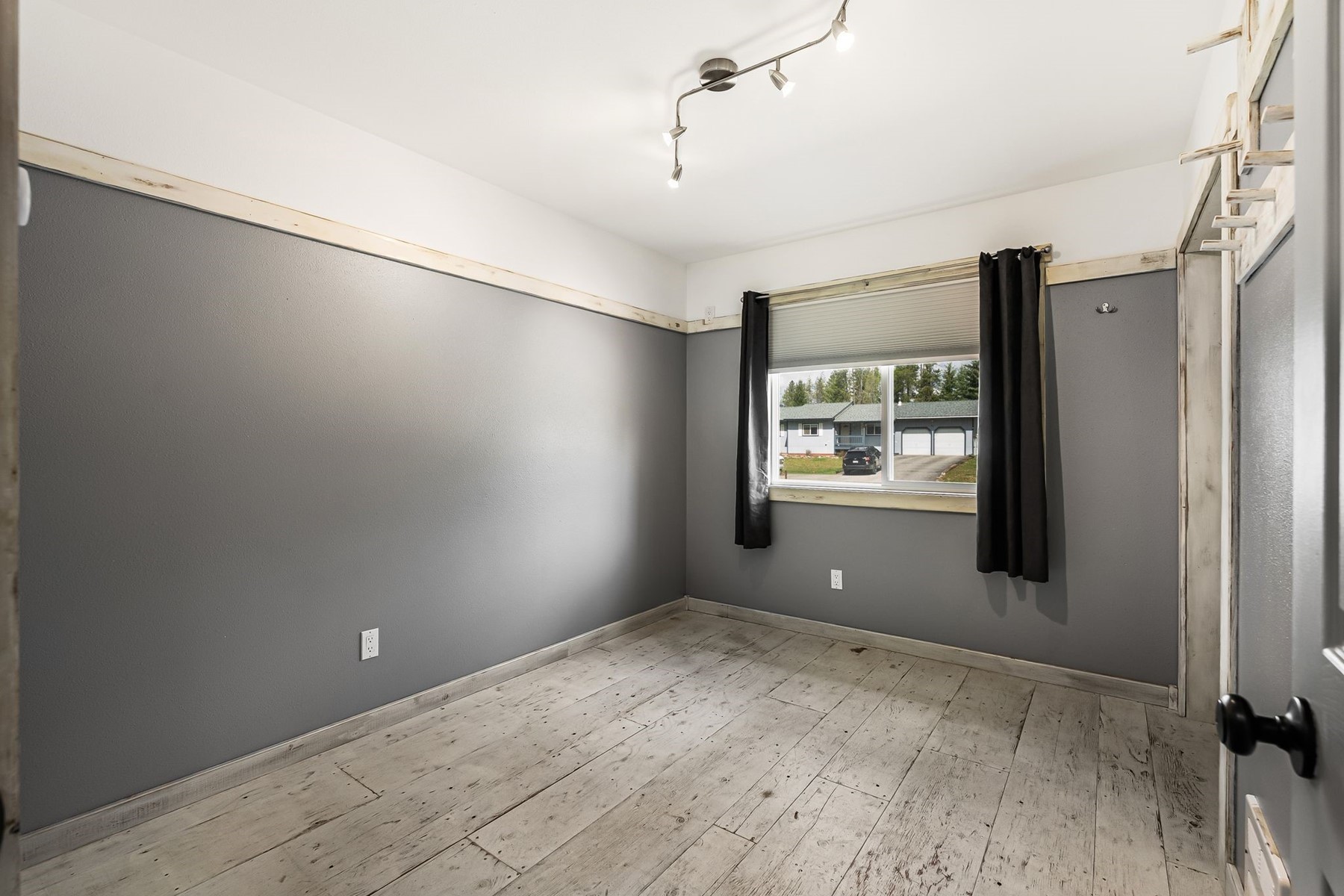  Sagle Multi-Generational - 物件實景