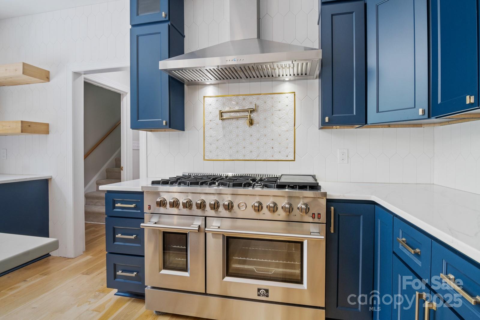 Matthews, North Carolina, 28104, United States, 4 Bedrooms Bedrooms, ,3 BathroomsBathrooms,Residential,For Sale,1876252