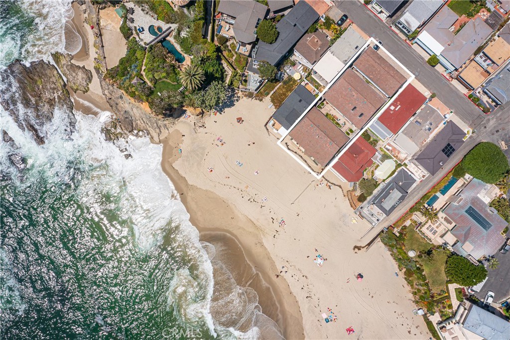 Laguna Beach, California, 92651, United States, 8 Bedrooms Bedrooms, ,8 BathroomsBathrooms,Residential,For Sale,1993207