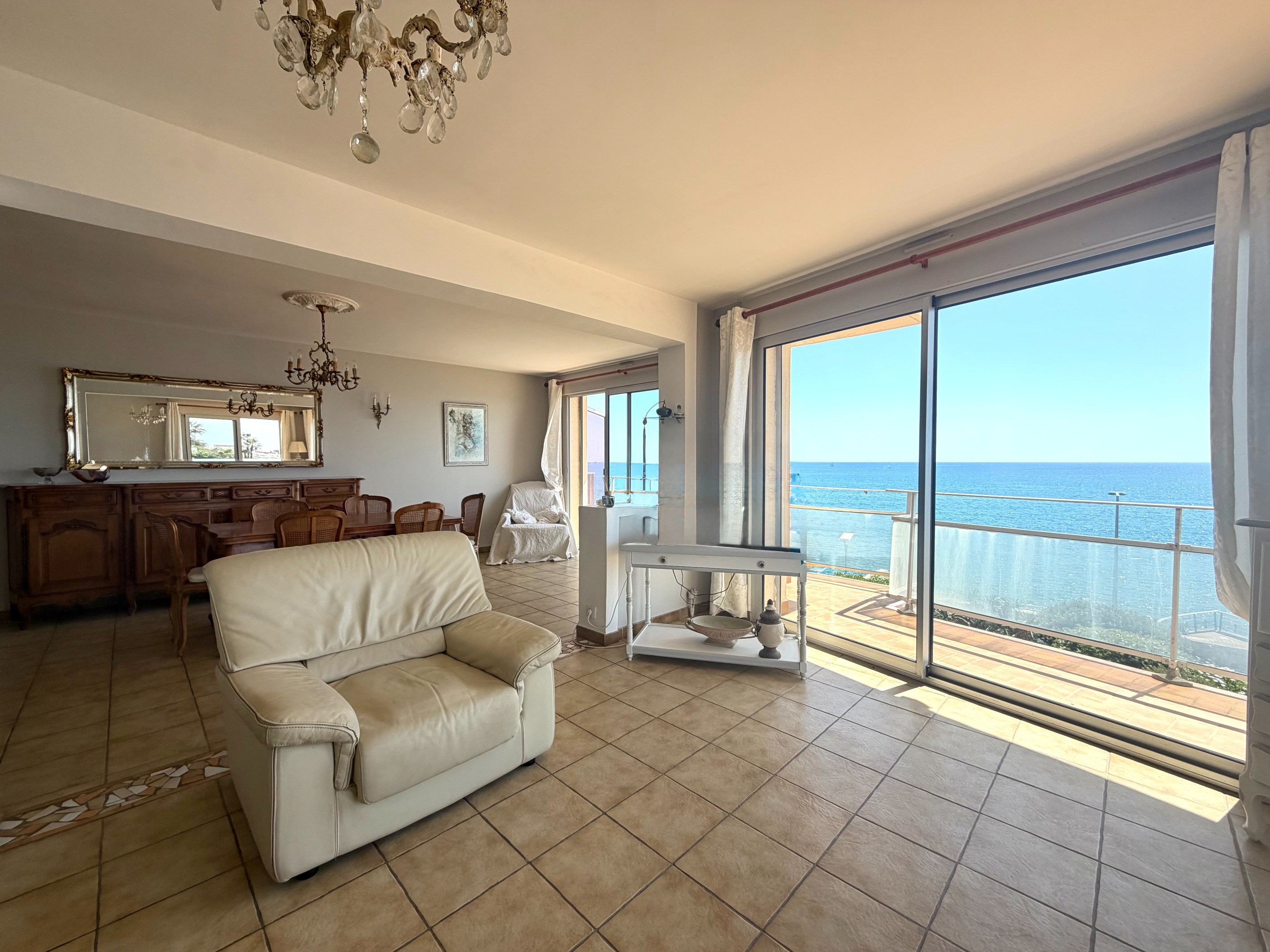  First line with sea view, 5-room duplex apartment... - 物件實景