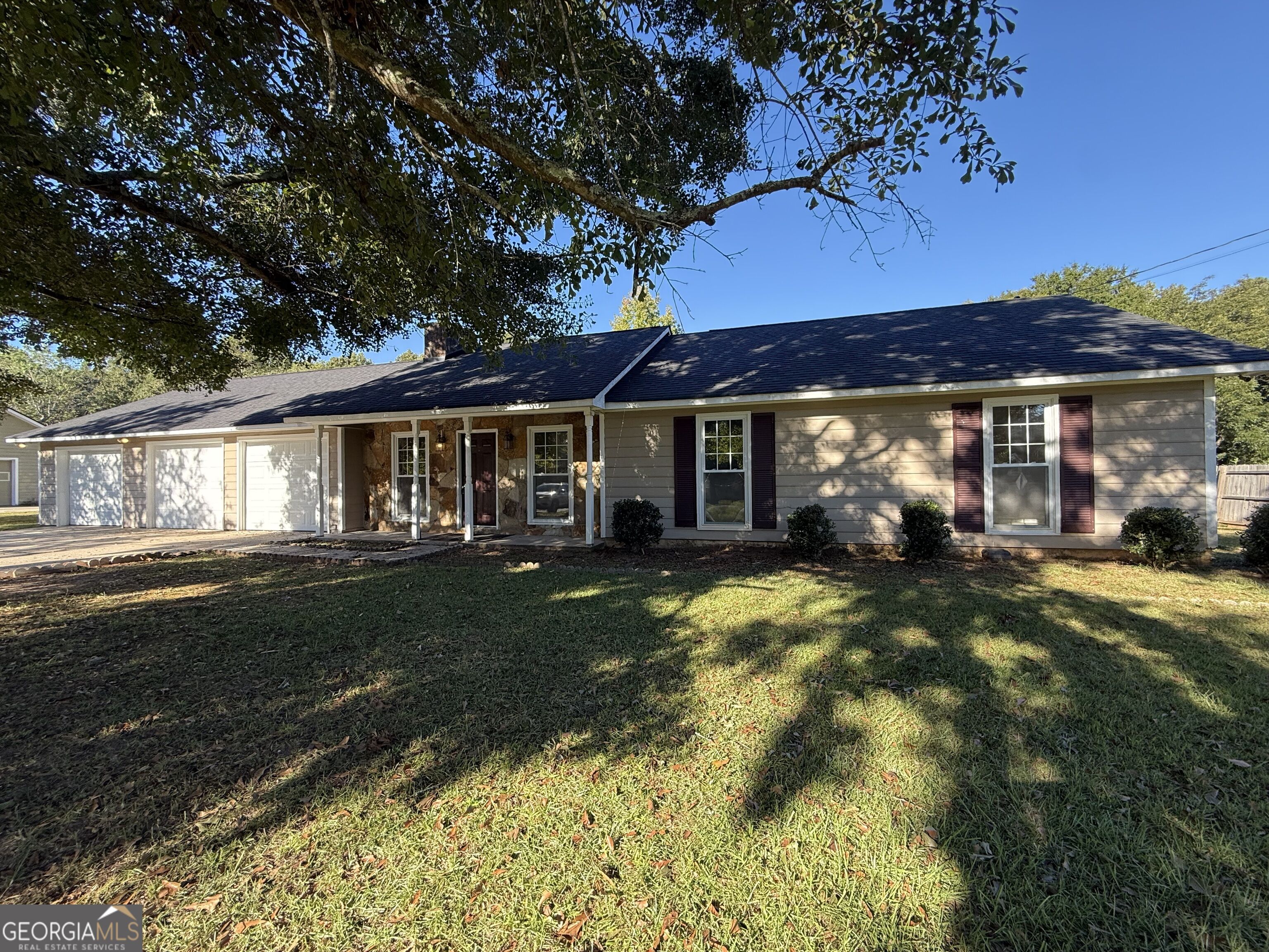 Merrill Dr, Lagrange, GA 30241