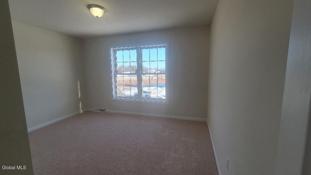 Mechanicville, New York, 12118, United States, 3 Bedrooms Bedrooms, ,3 BathroomsBathrooms,Residential,For Sale,1989514