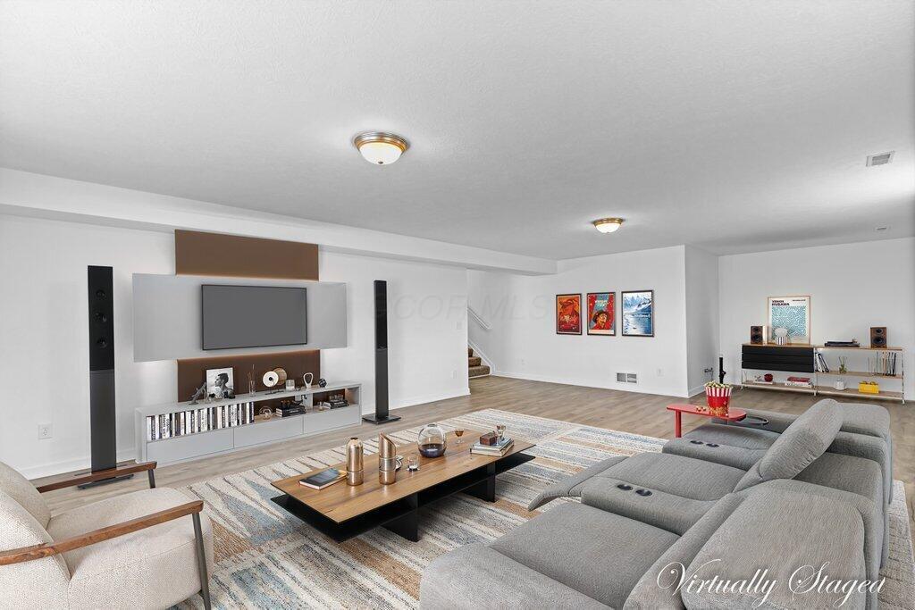 Lewis Center, Ohio, 43035, United States, 5 Bedrooms Bedrooms, ,3 BathroomsBathrooms,Residential,For Sale,2010957