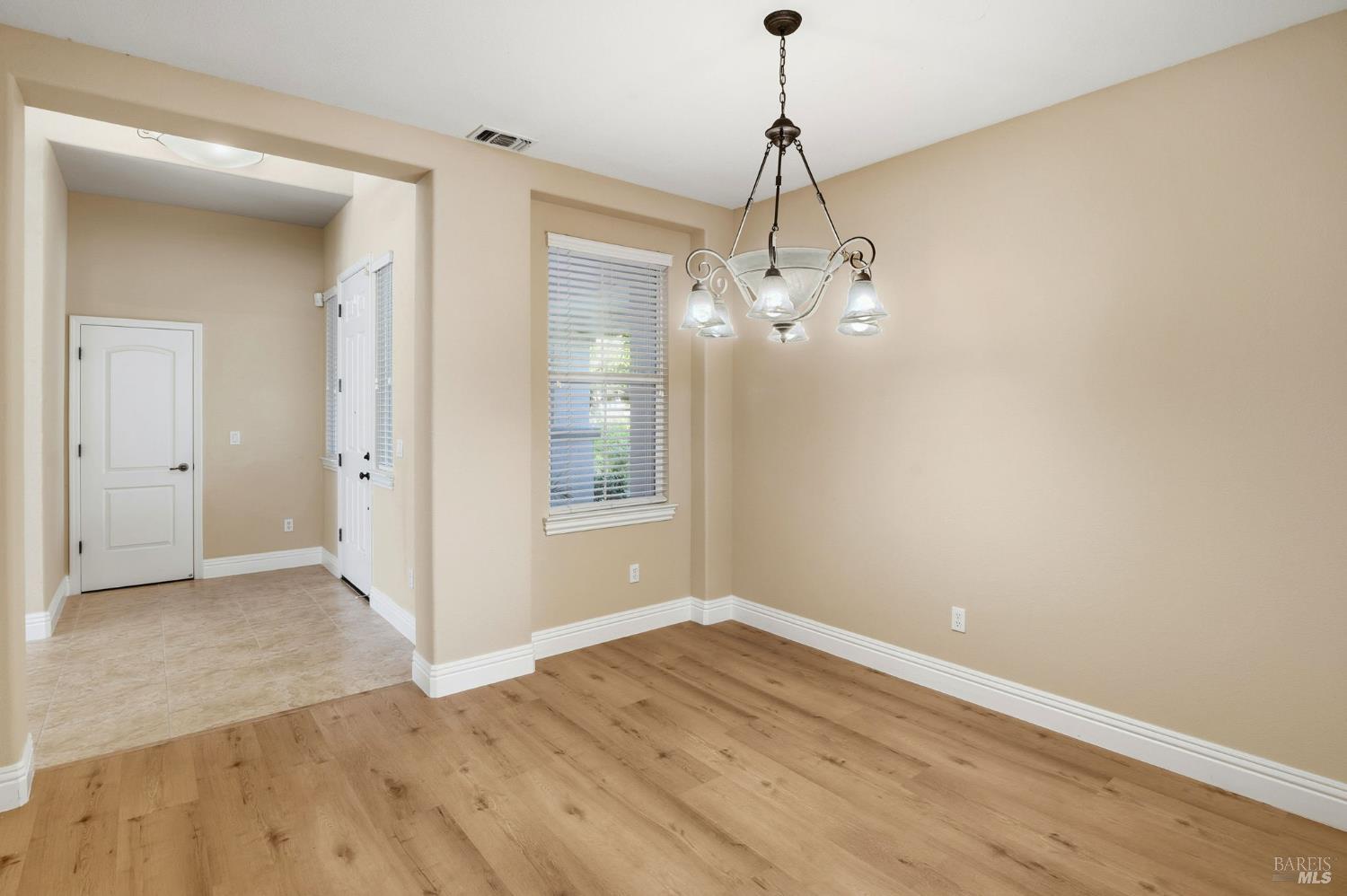 Fairfield, California, 94534, United States, 3 Bedrooms Bedrooms, ,3 BathroomsBathrooms,Residential,For Sale,1987540