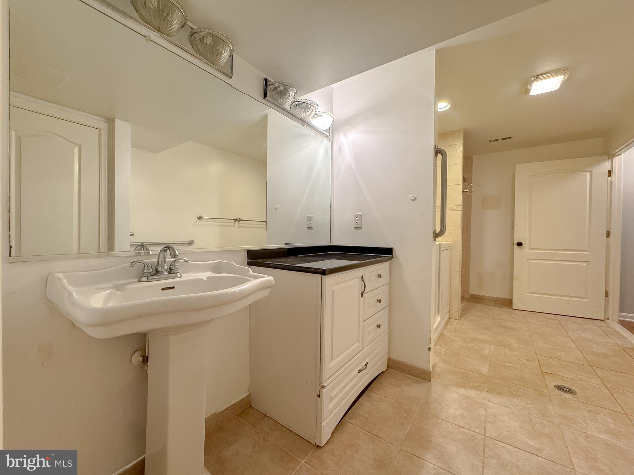 Fredericksburg, Virginia, 22408, United States, 5 Bedrooms Bedrooms, ,4 BathroomsBathrooms,Residential,For Sale,2043363